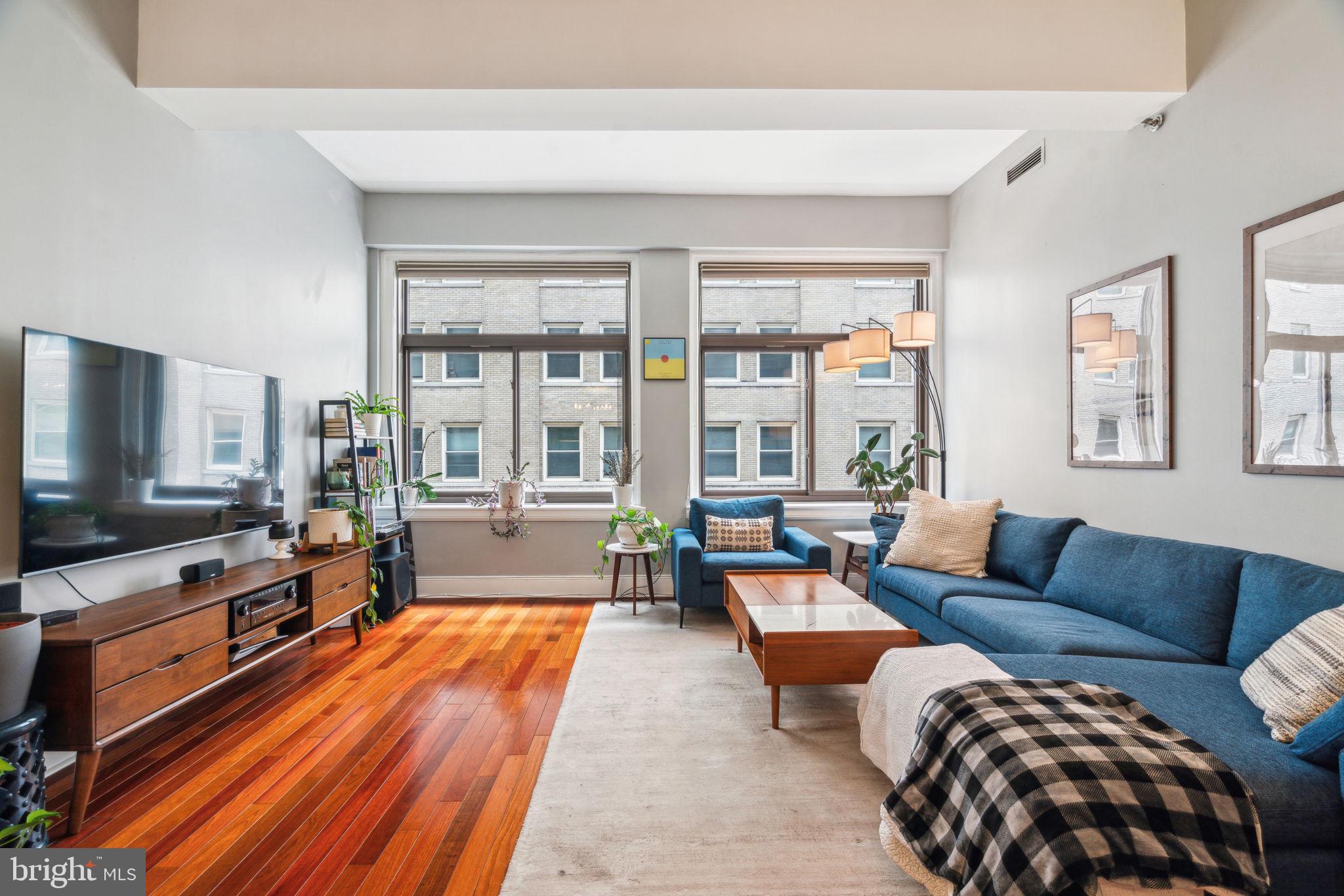 1500 CHESTNUT STREET 18D