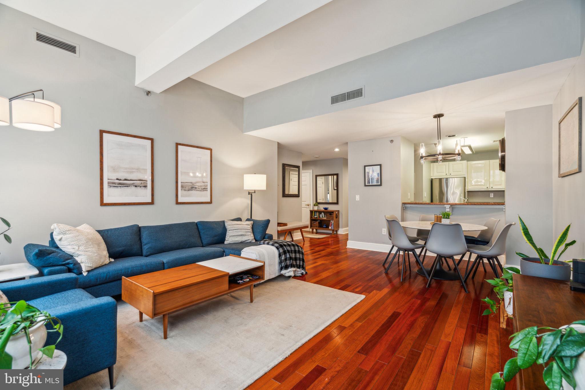 1500 CHESTNUT STREET 18D