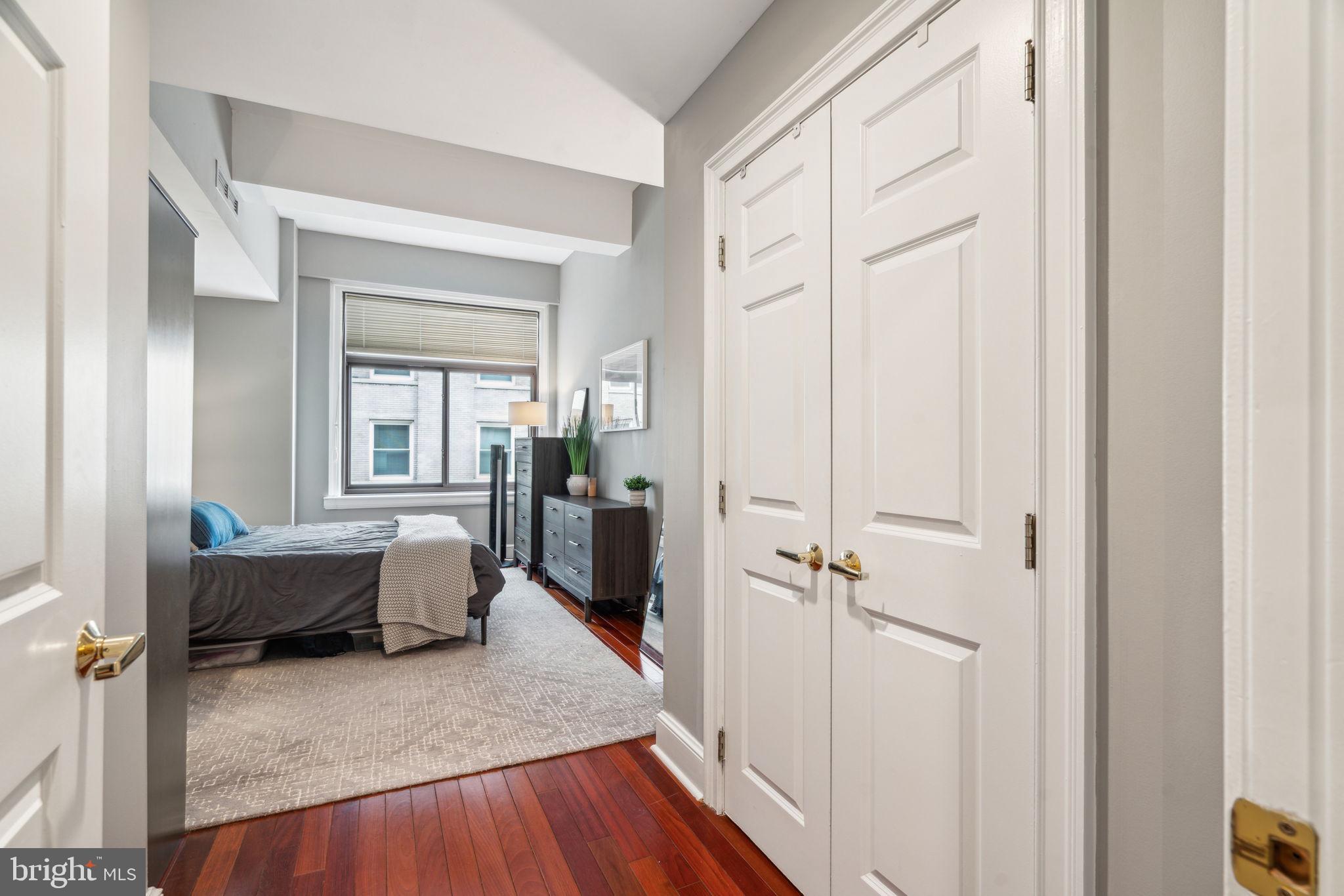 AVENUE OF THE ARTS - Residential
