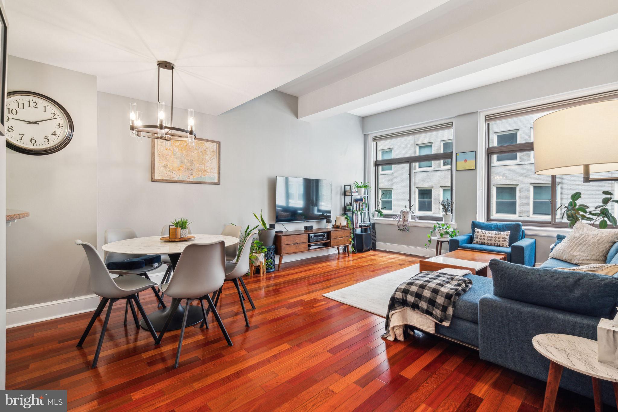 AVENUE OF THE ARTS - Residential