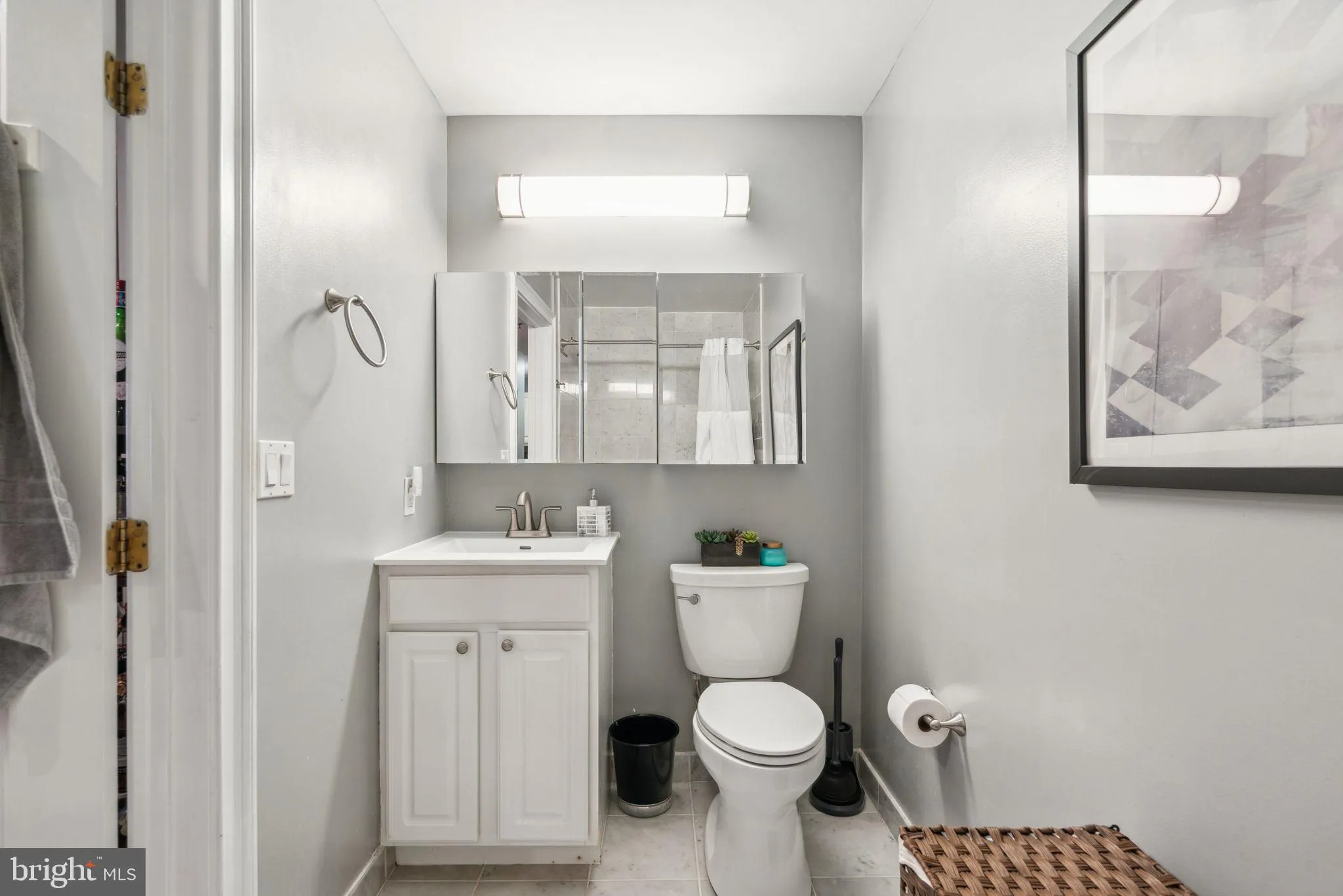 Philadelphia, Pennsylvania 19102, United States, 1 Bedroom Bedrooms, ,1 BathroomBathrooms,Residential,Active,116060