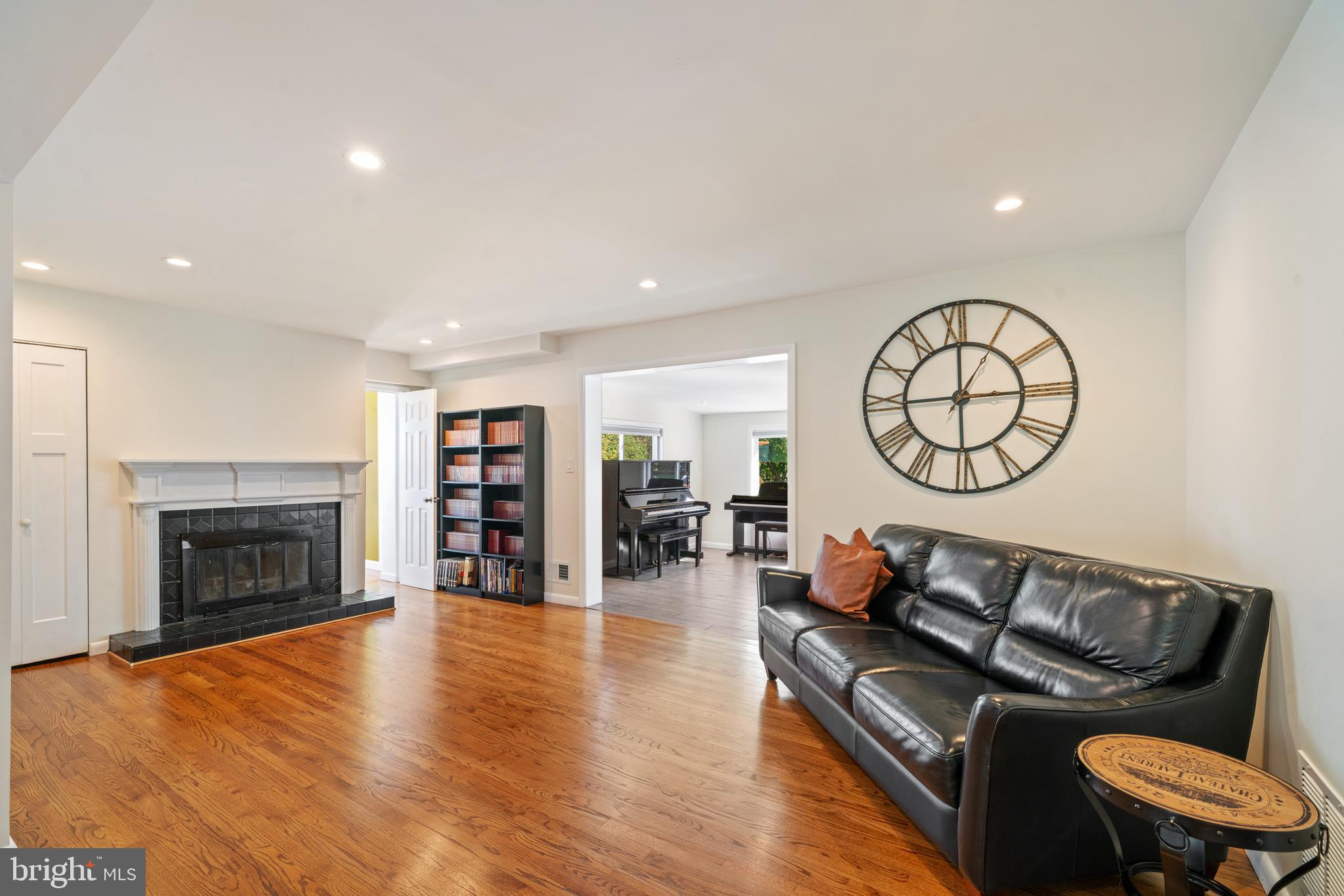 9313 JOEY DRIVE