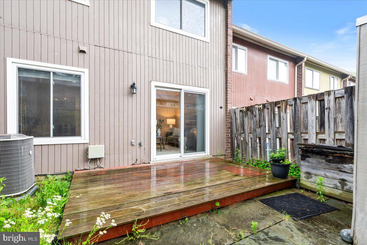 MARYLAND PLACE - Residential