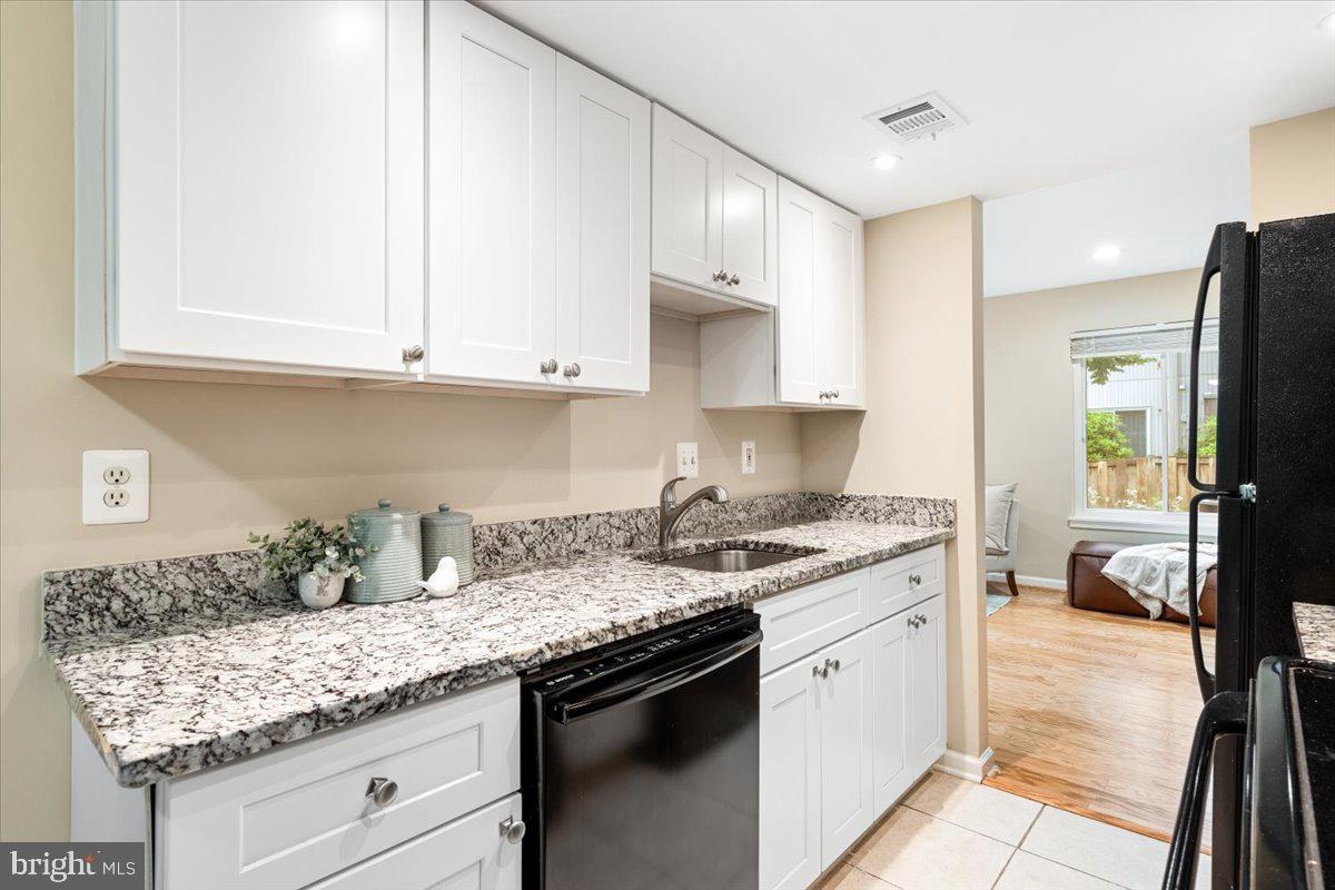 MARYLAND PLACE - Residential