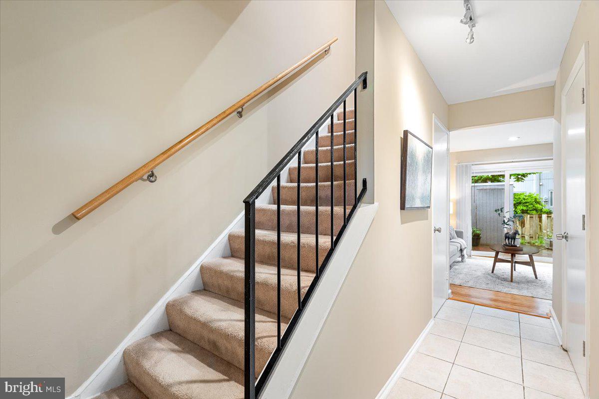 MARYLAND PLACE - Residential