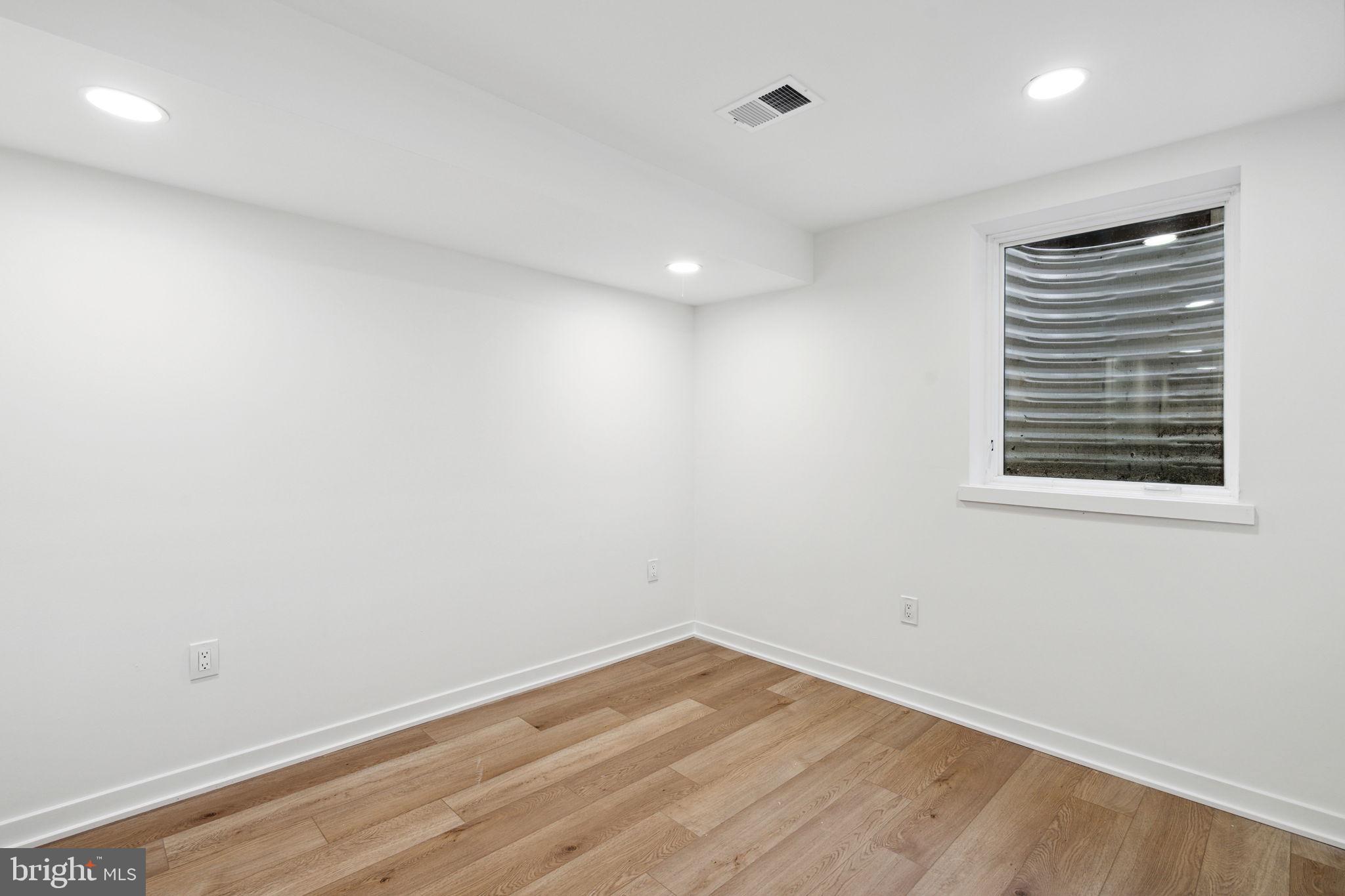 GRADUATE HOSPITAL - Residential