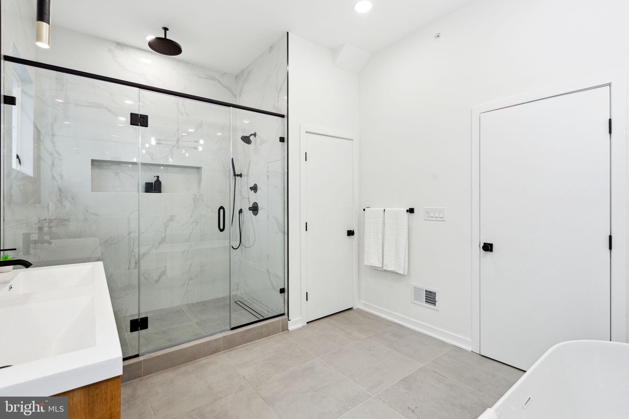 GRADUATE HOSPITAL - Residential