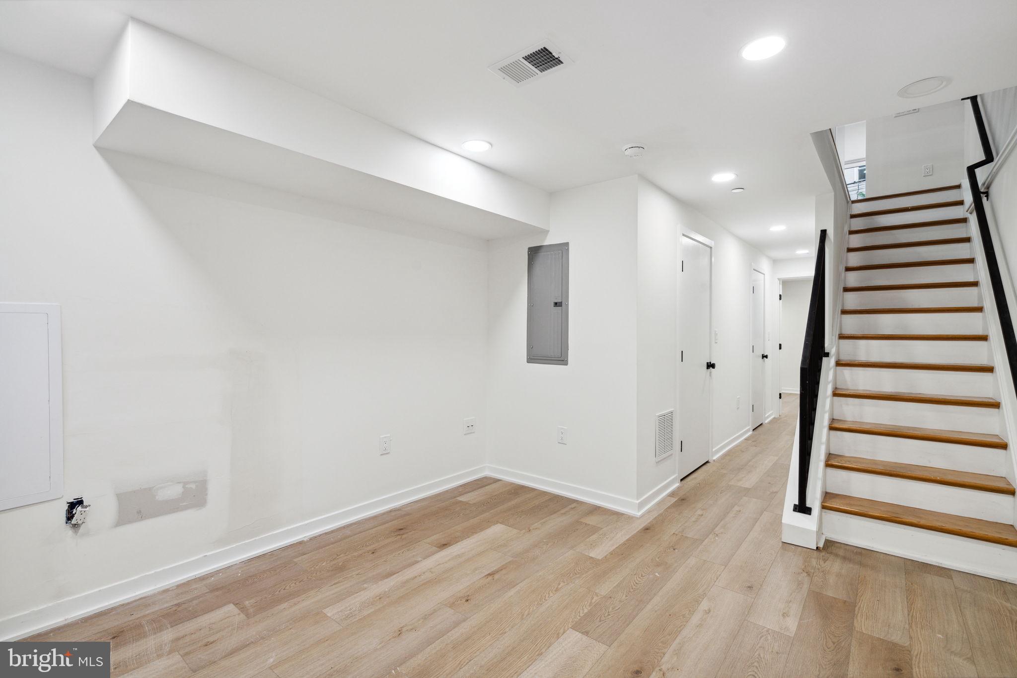 GRADUATE HOSPITAL - Residential