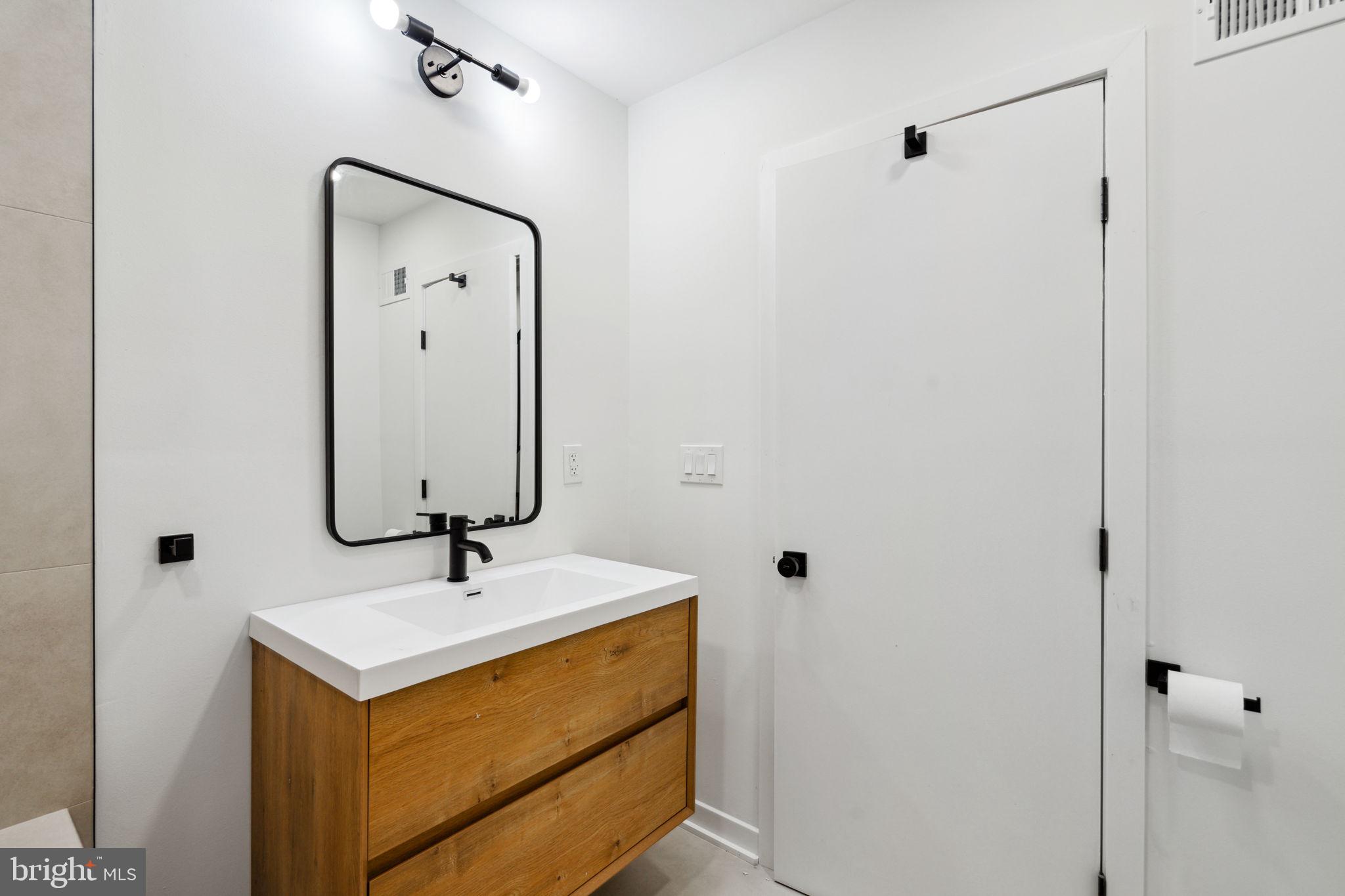 GRADUATE HOSPITAL - Residential