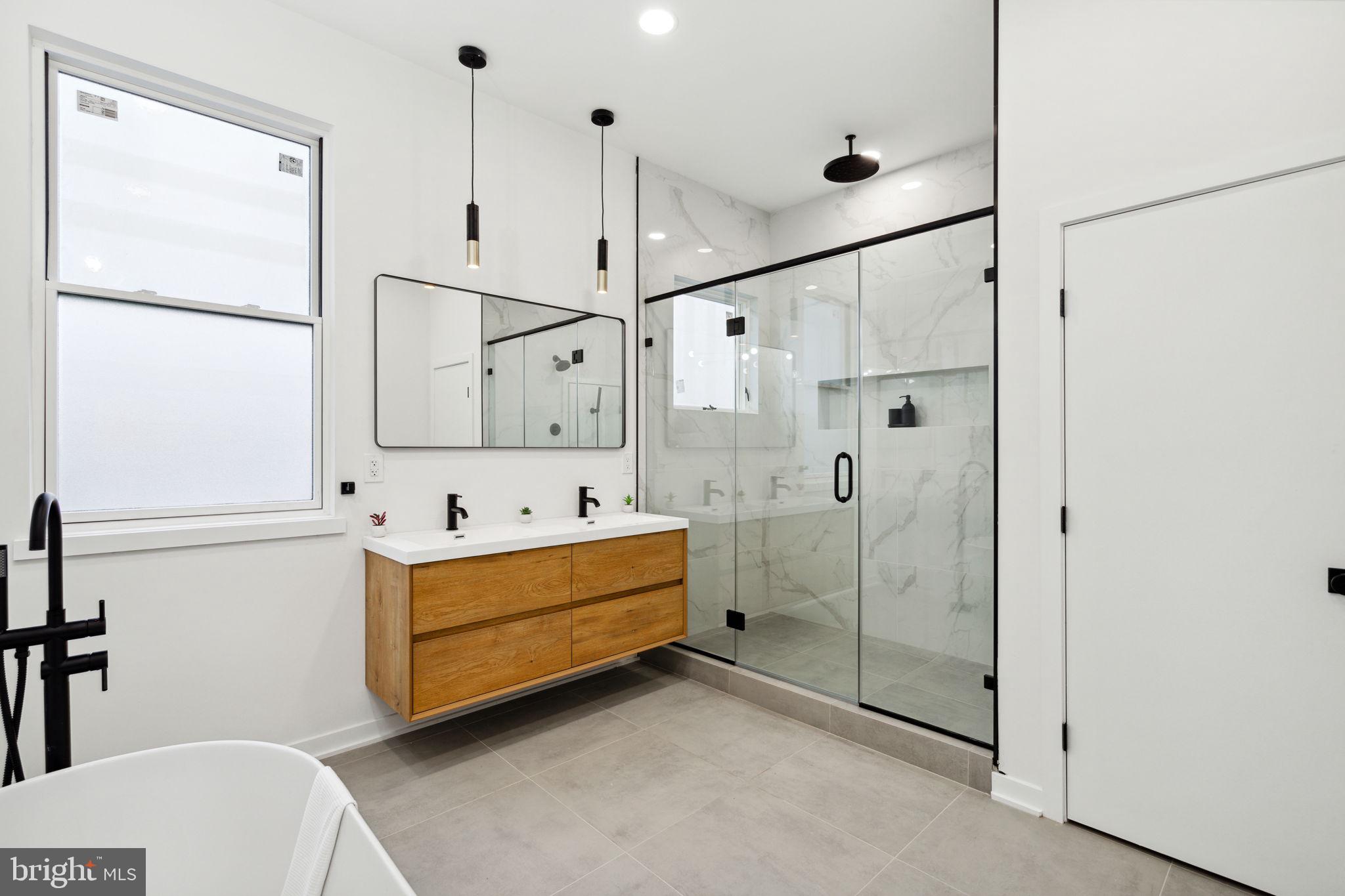 GRADUATE HOSPITAL - Residential