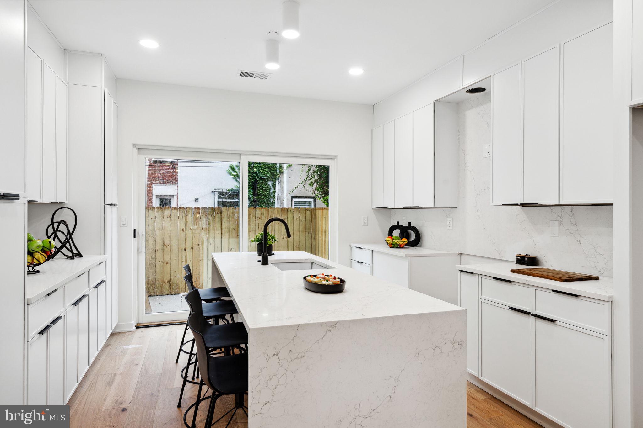 GRADUATE HOSPITAL - Residential