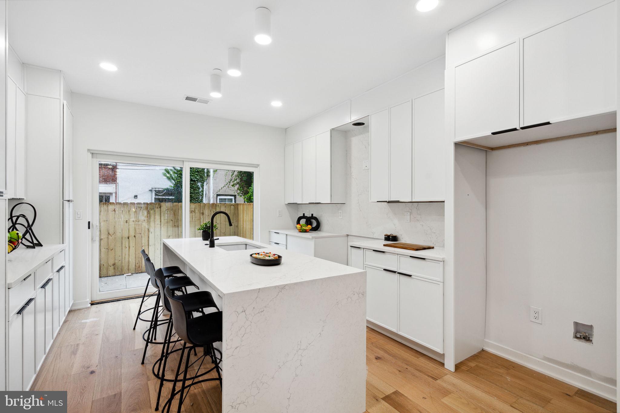 GRADUATE HOSPITAL - Residential