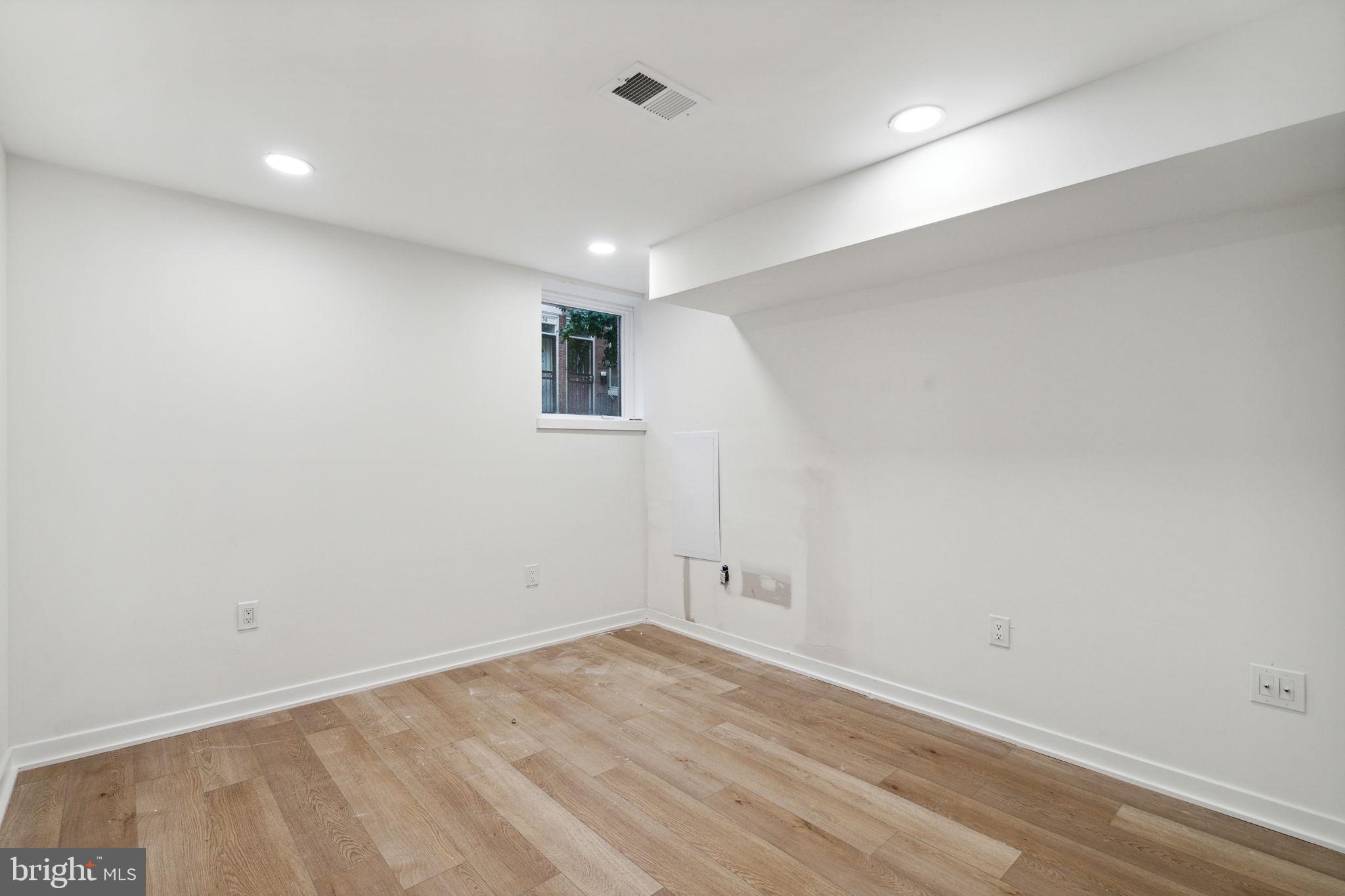 GRADUATE HOSPITAL - Residential