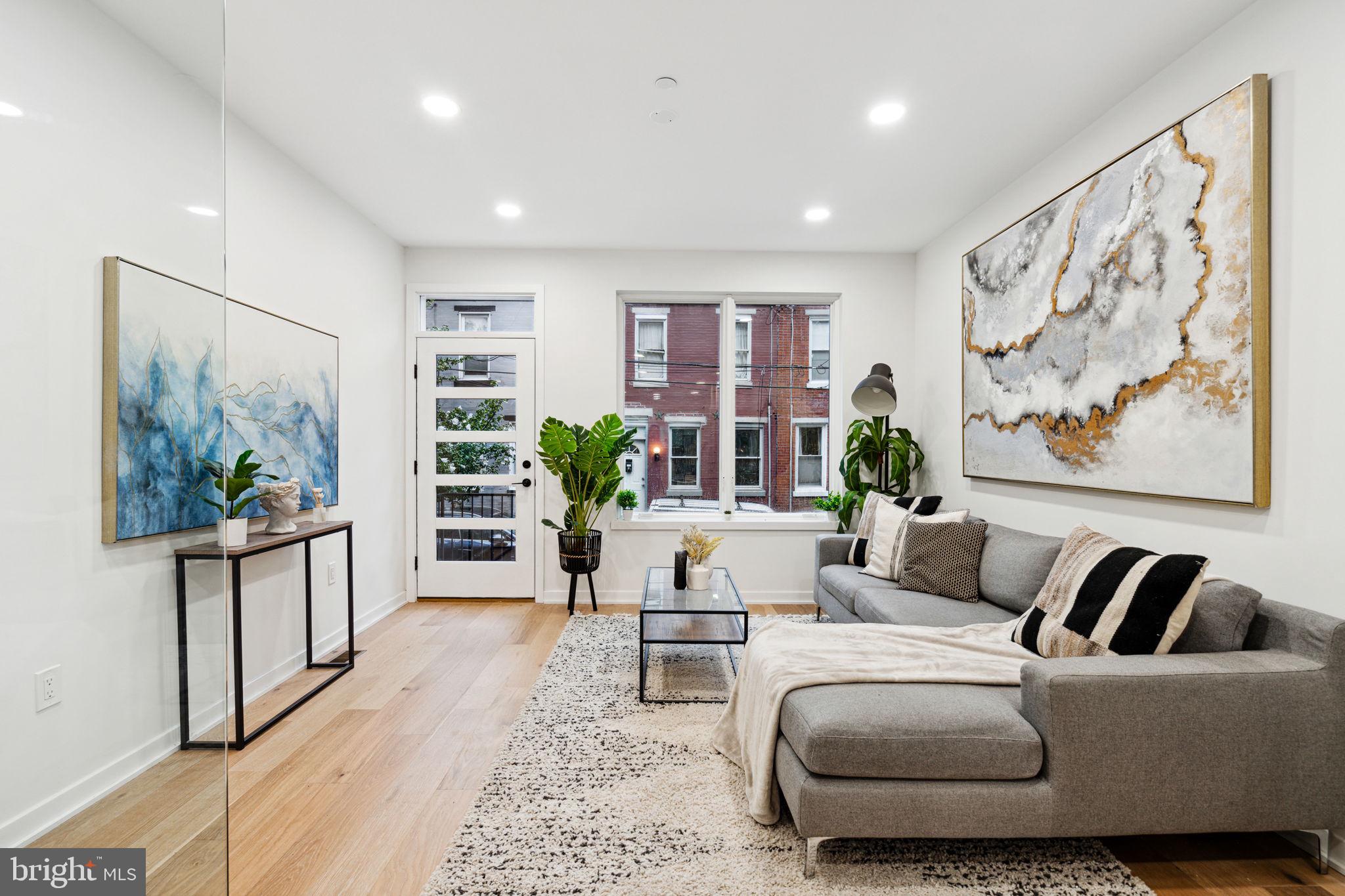 GRADUATE HOSPITAL - Residential