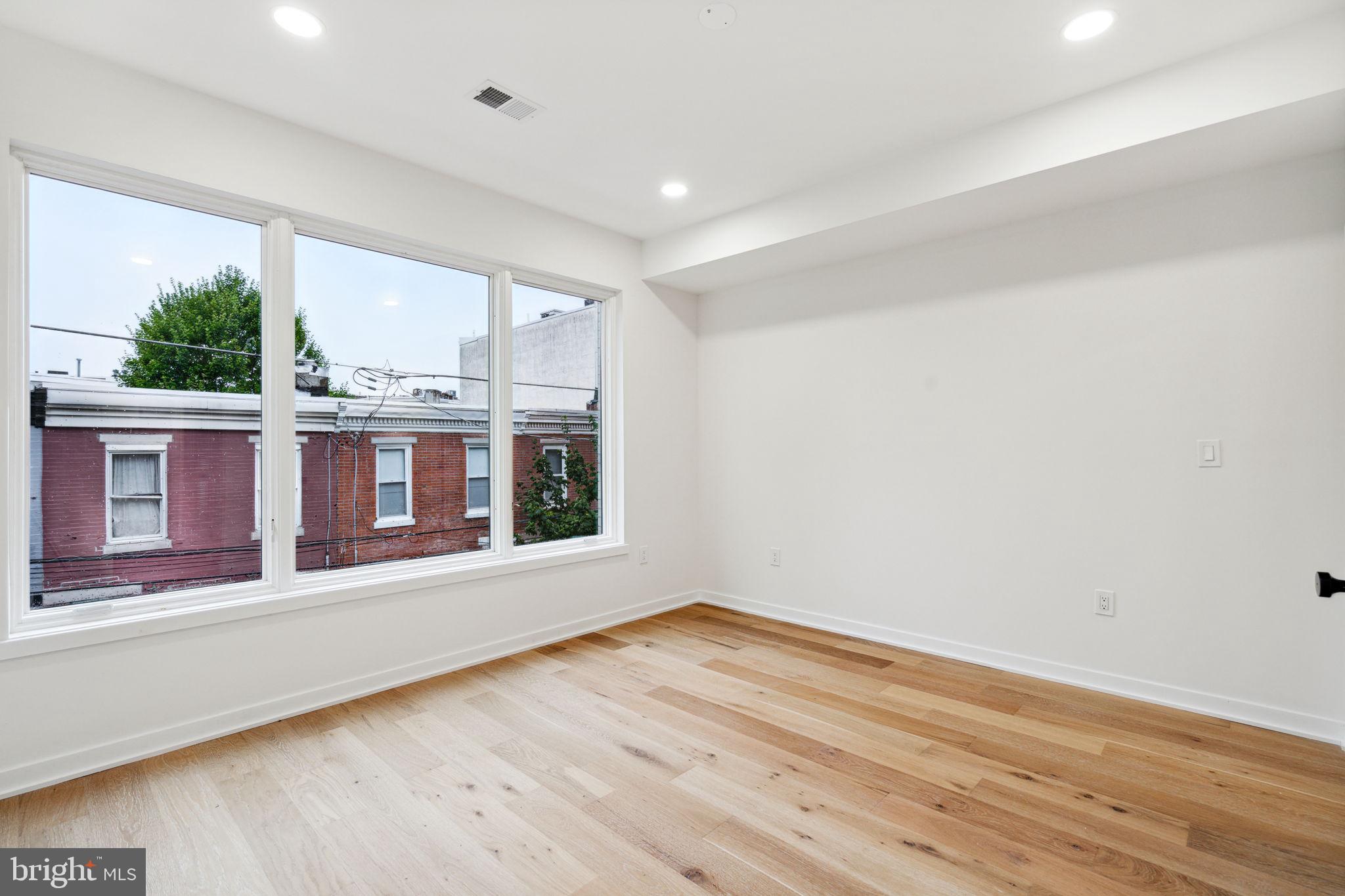 GRADUATE HOSPITAL - Residential