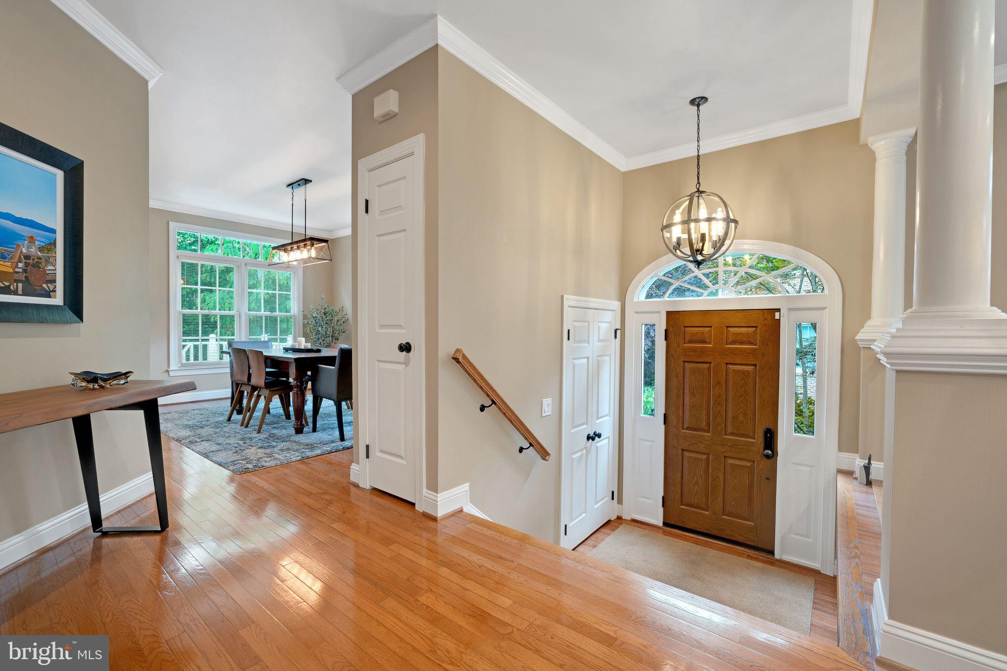 10159 CASTLEWOOD LANE
