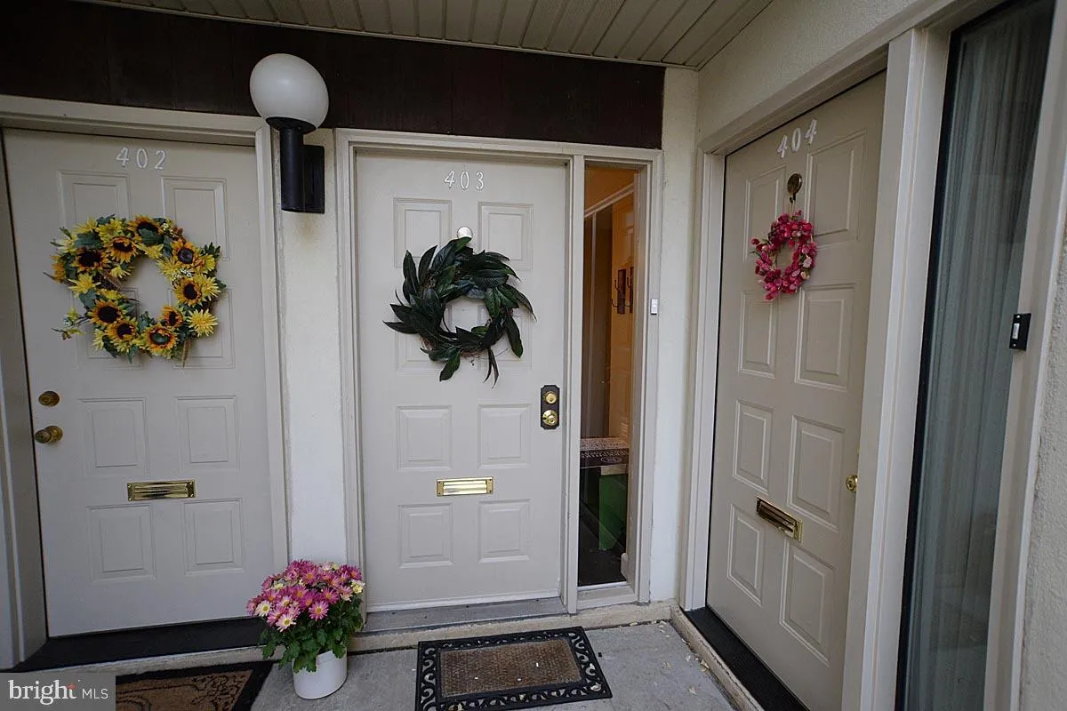 403 Raintree Lane, Malvern, PA 19355