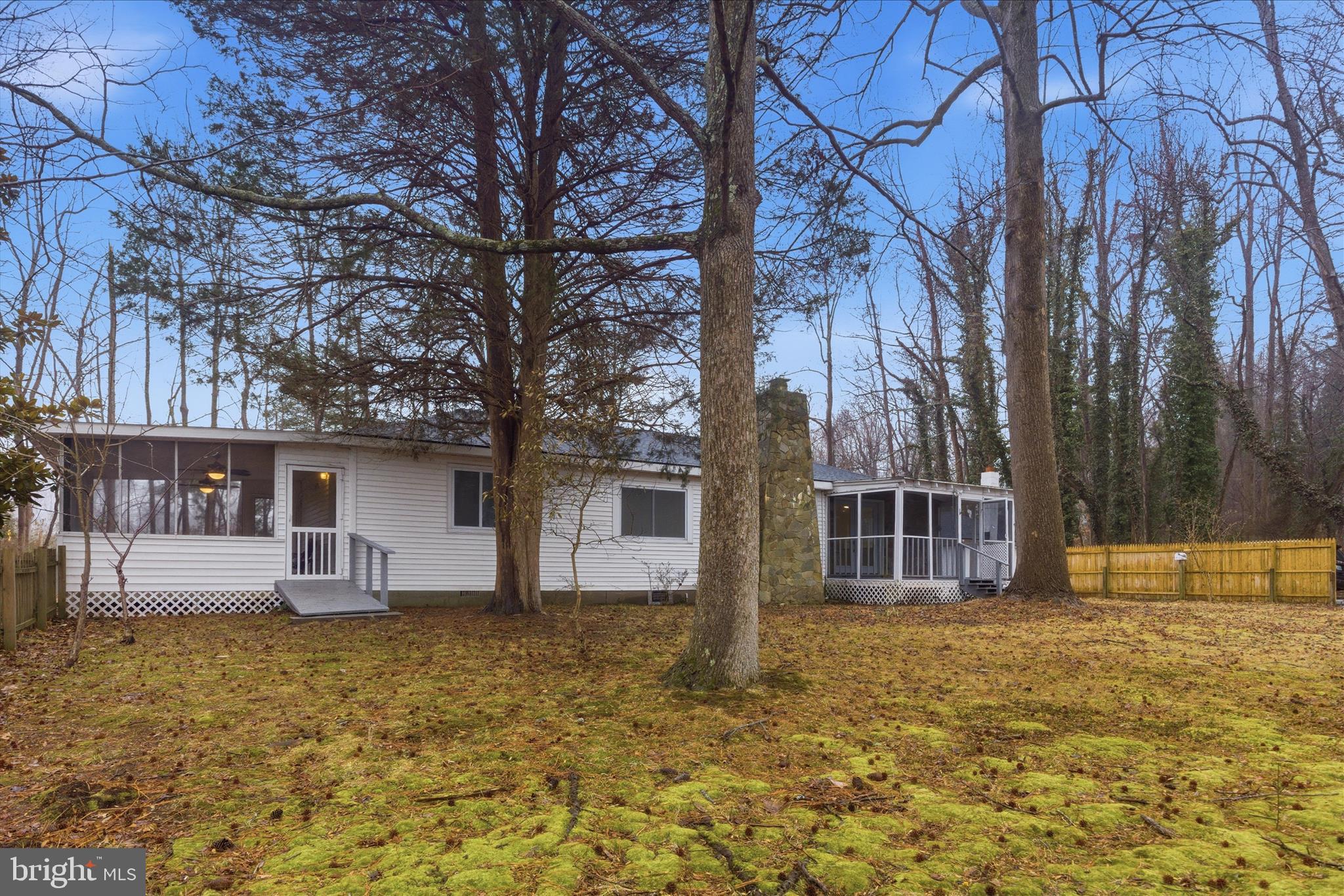 BREEZY POINT - Residential