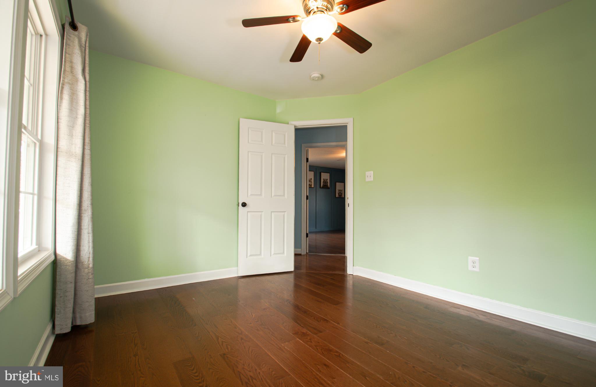 LAKE ANNA WOODS - Residential