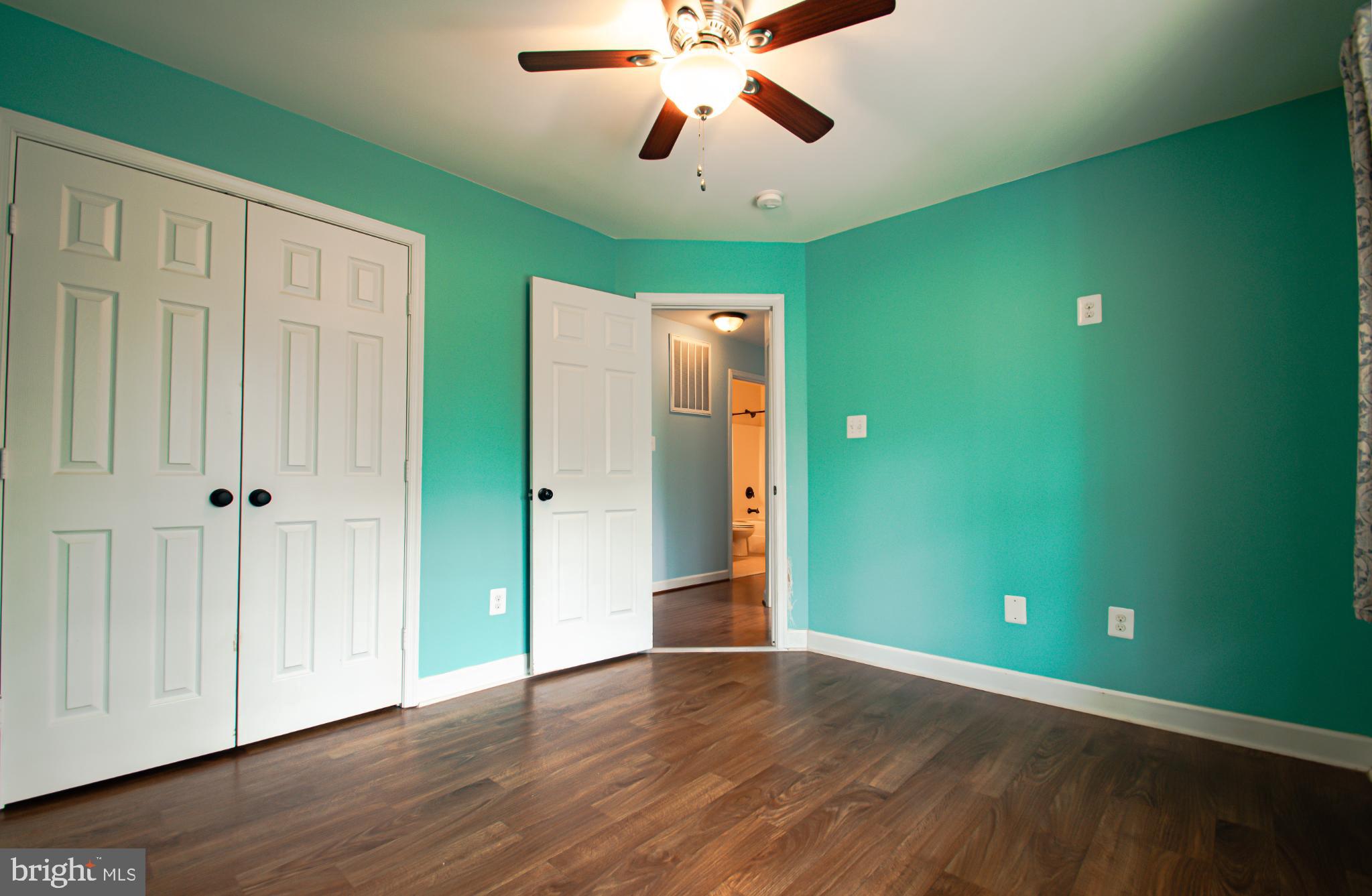 LAKE ANNA WOODS - Residential