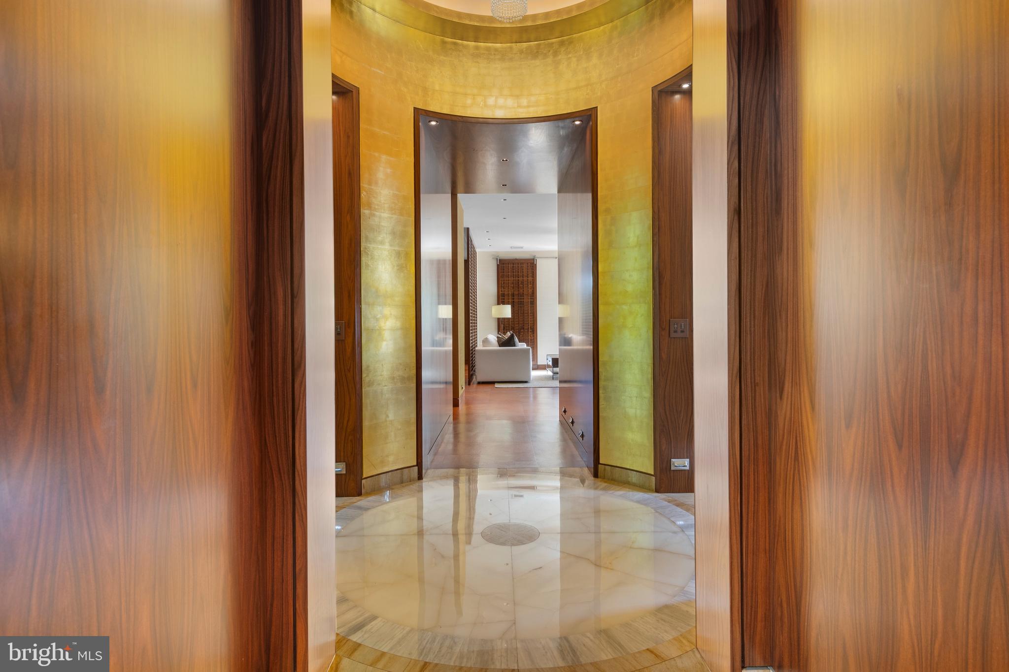 RAVENSCLIFF - Residential