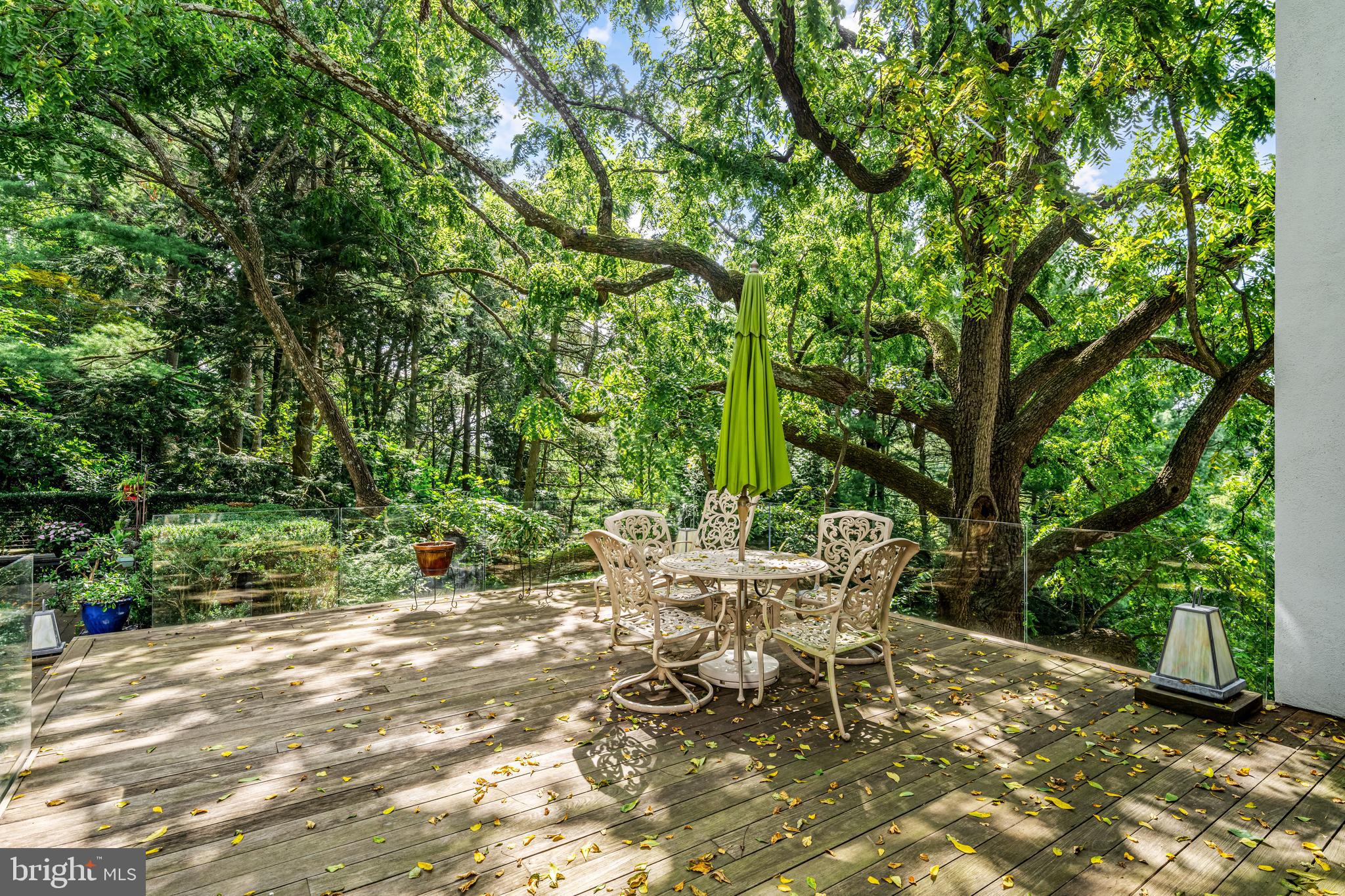 RAVENSCLIFF - Residential