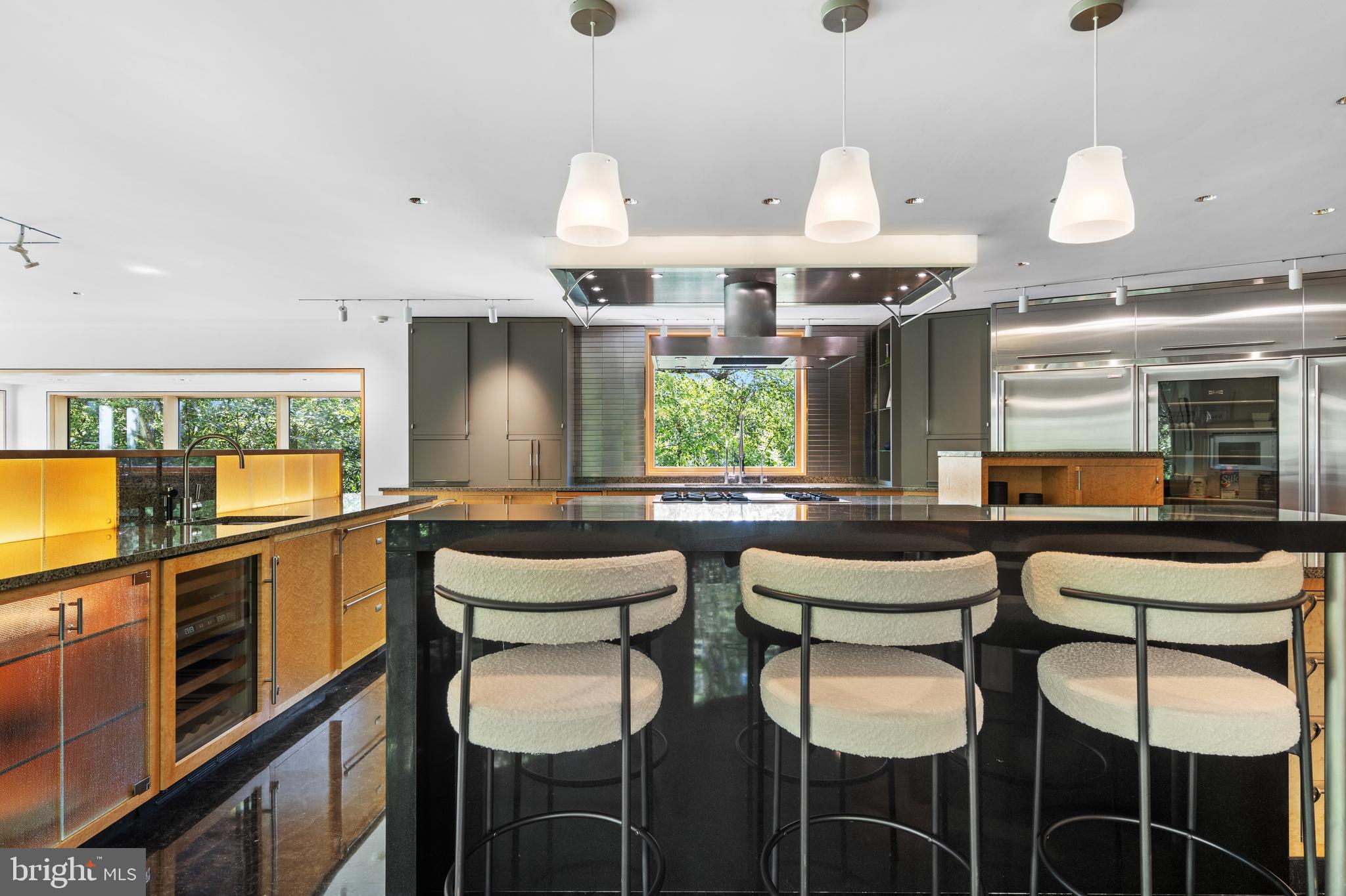 RAVENSCLIFF - Residential