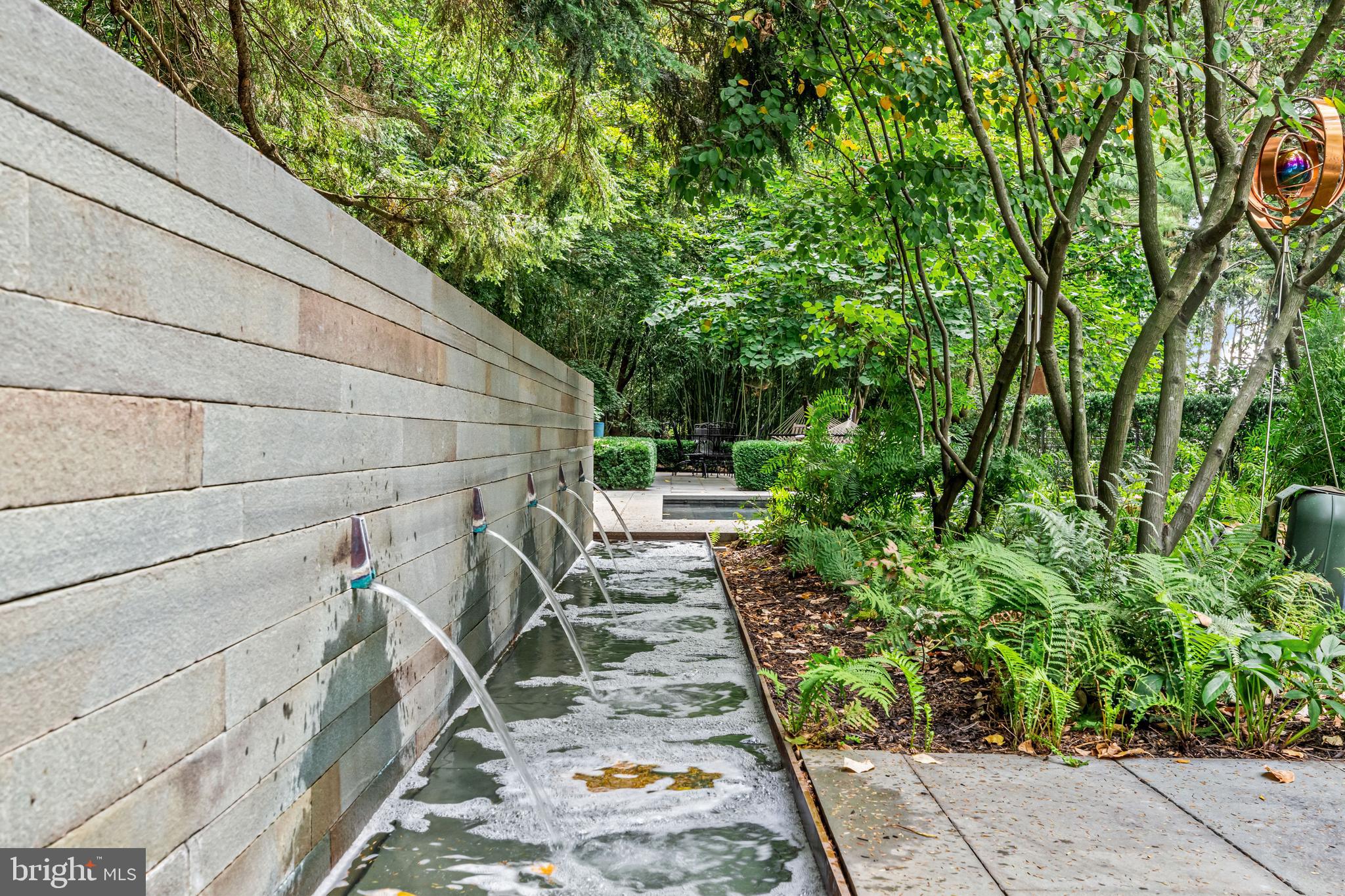 RAVENSCLIFF - Residential