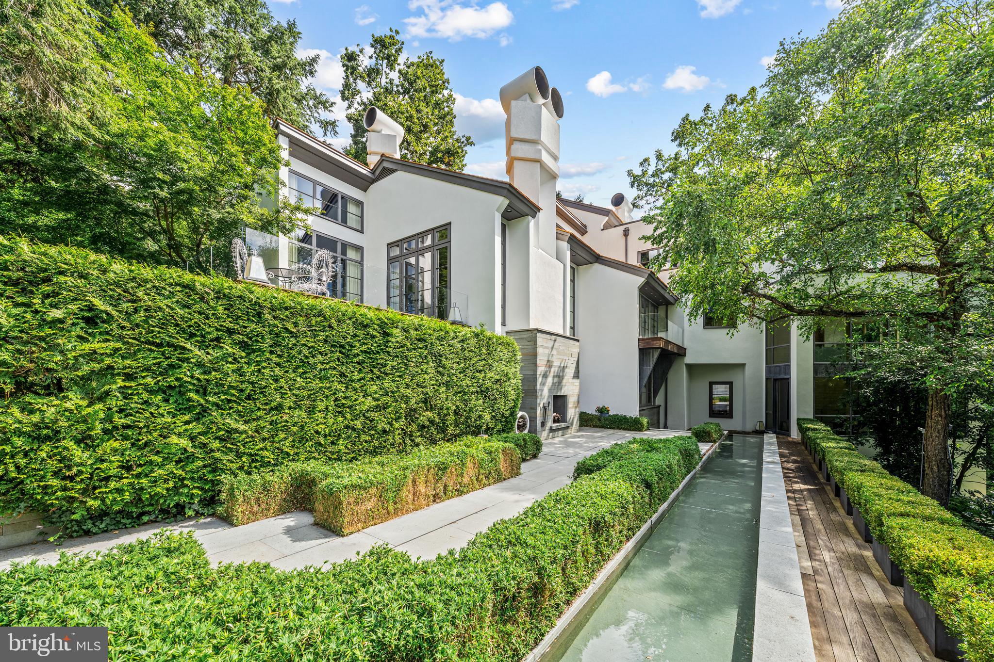 RAVENSCLIFF - Residential