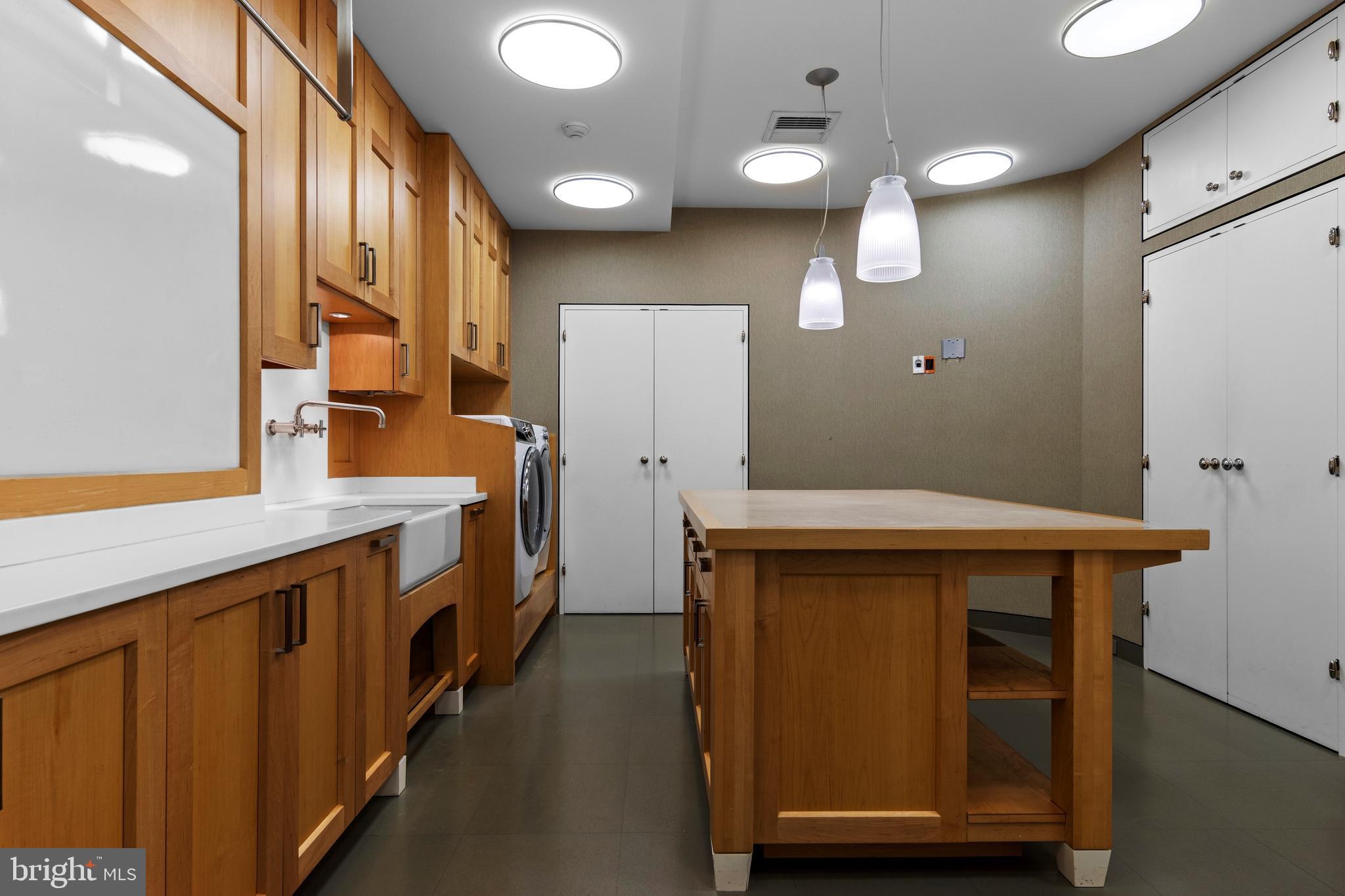 RAVENSCLIFF - Residential