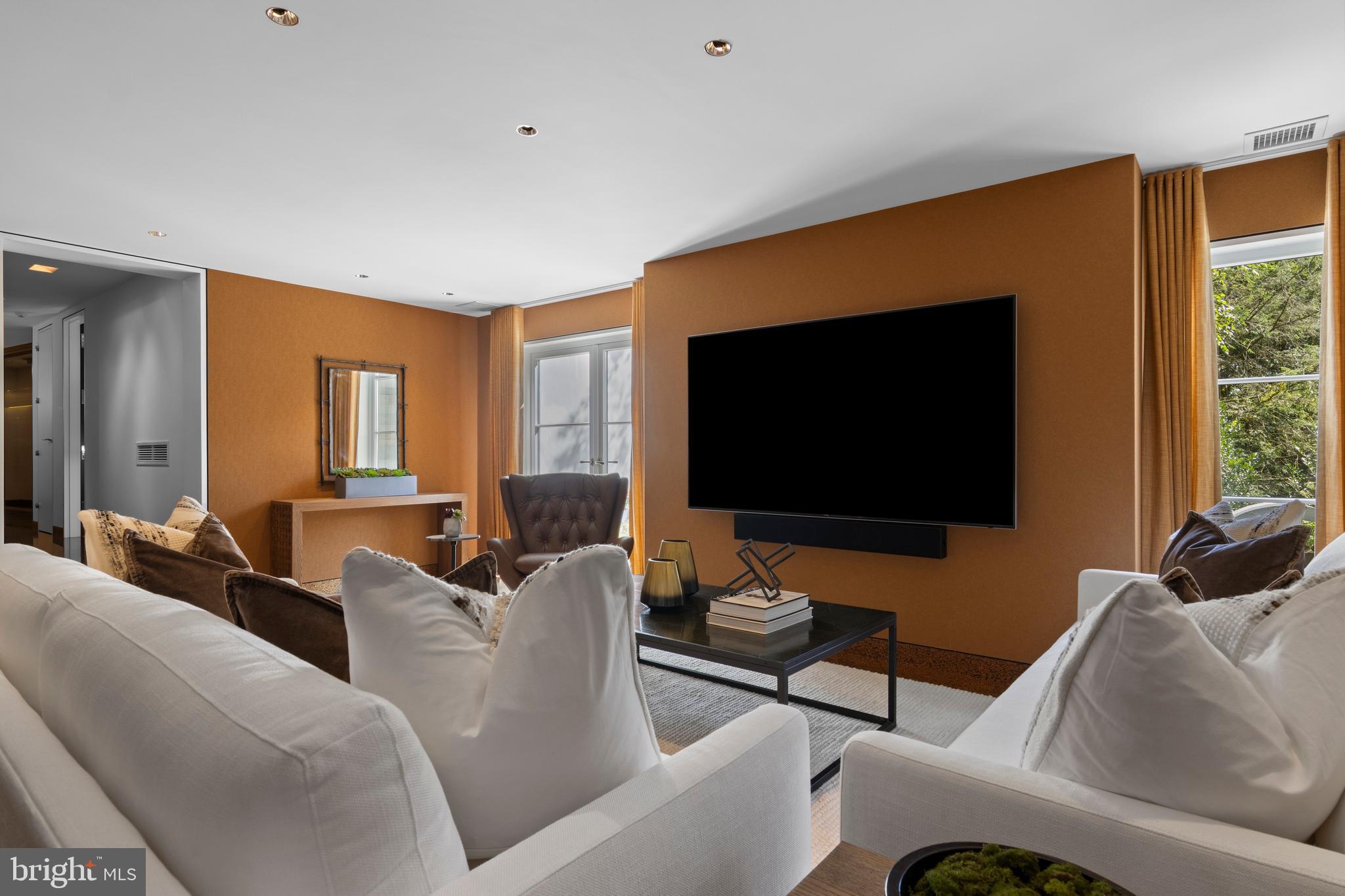 RAVENSCLIFF - Residential