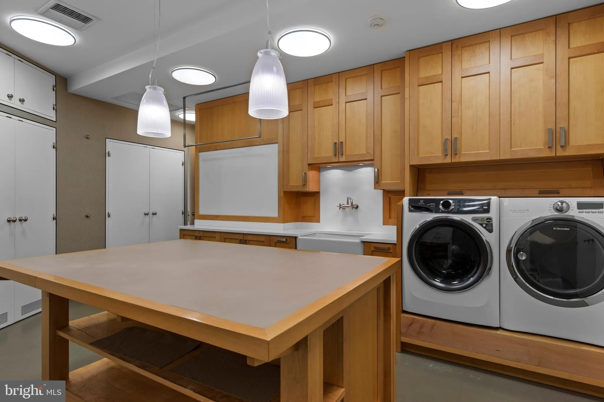 Wayne, Pennsylvania 19087, United States, 5 Bedrooms Bedrooms, ,8 BathroomsBathrooms,Residential,Coming Soon,201401