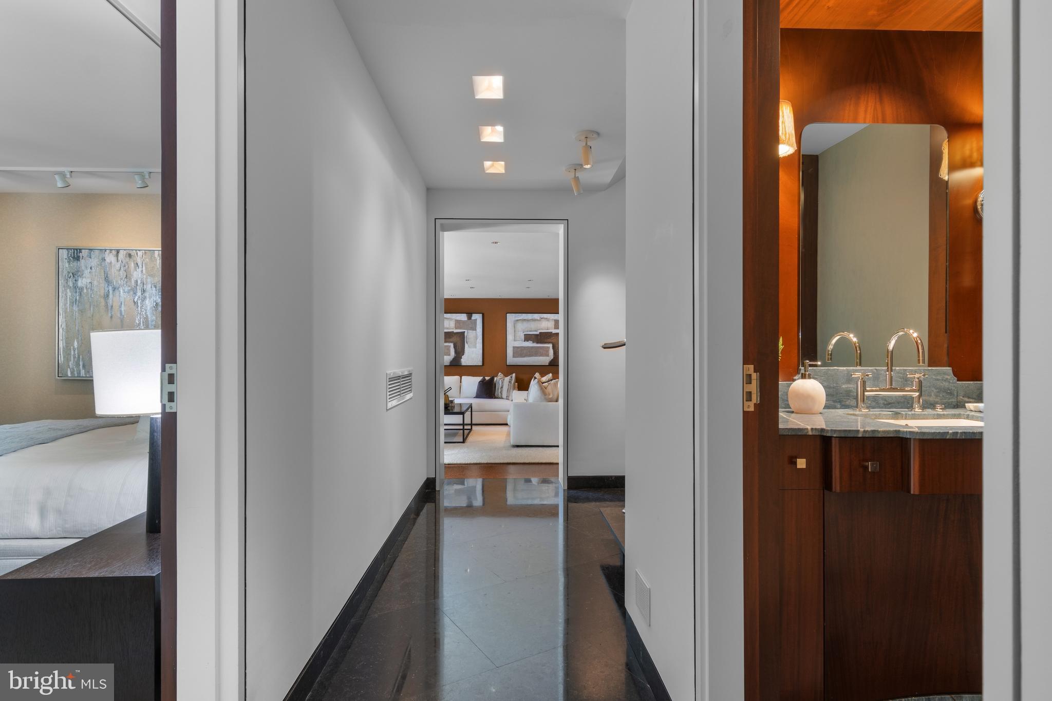 RAVENSCLIFF - Residential