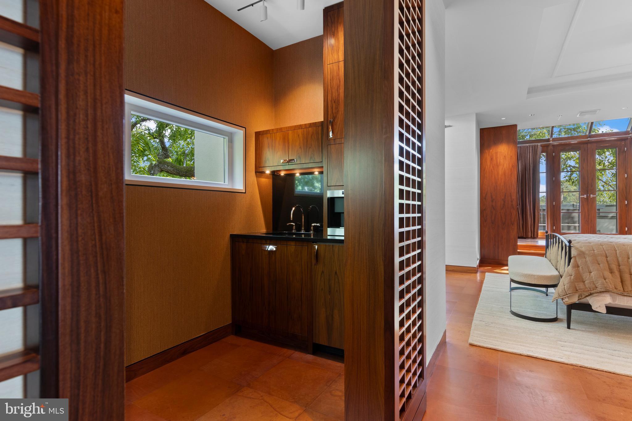 RAVENSCLIFF - Residential