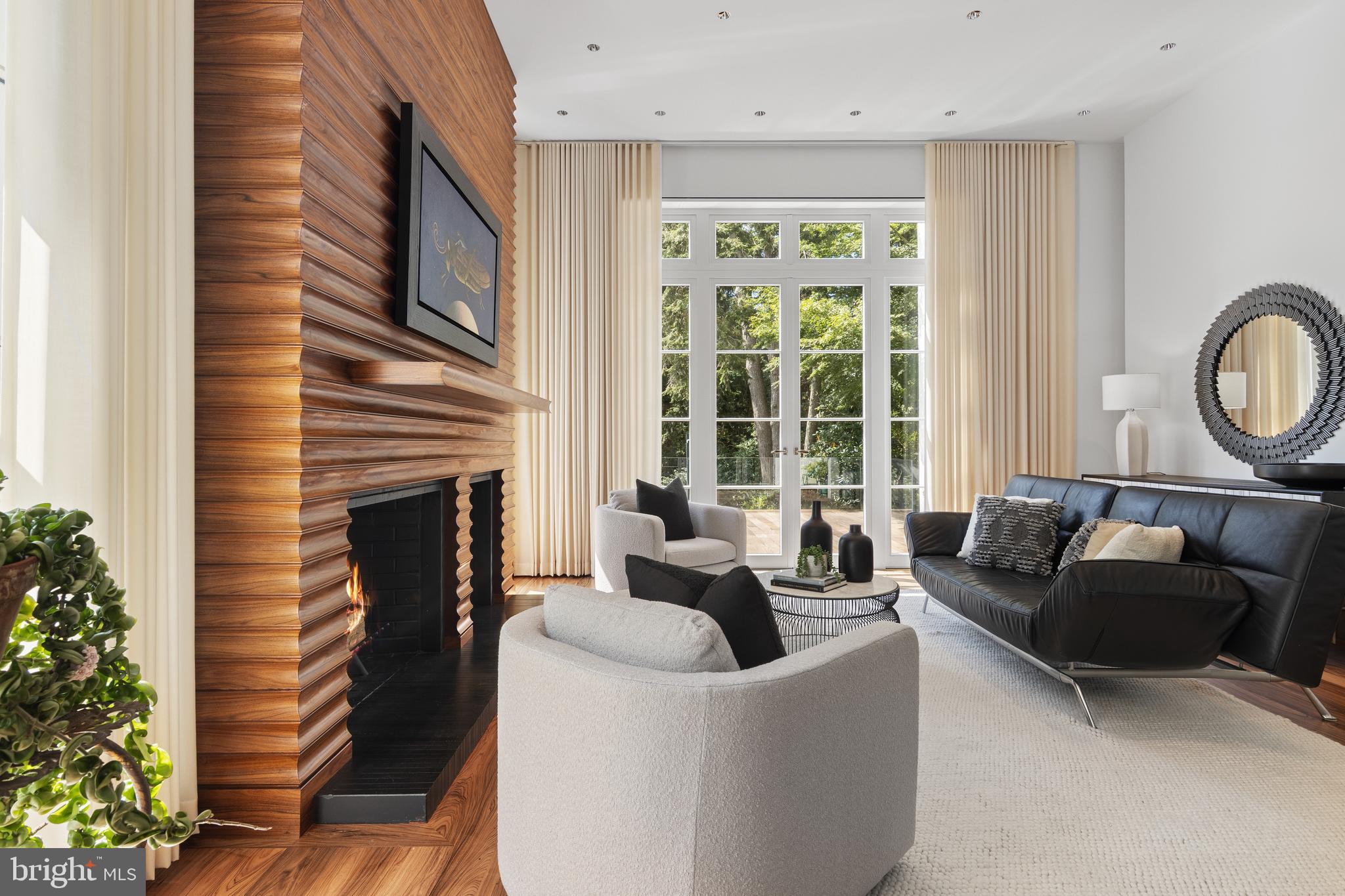 RAVENSCLIFF - Residential