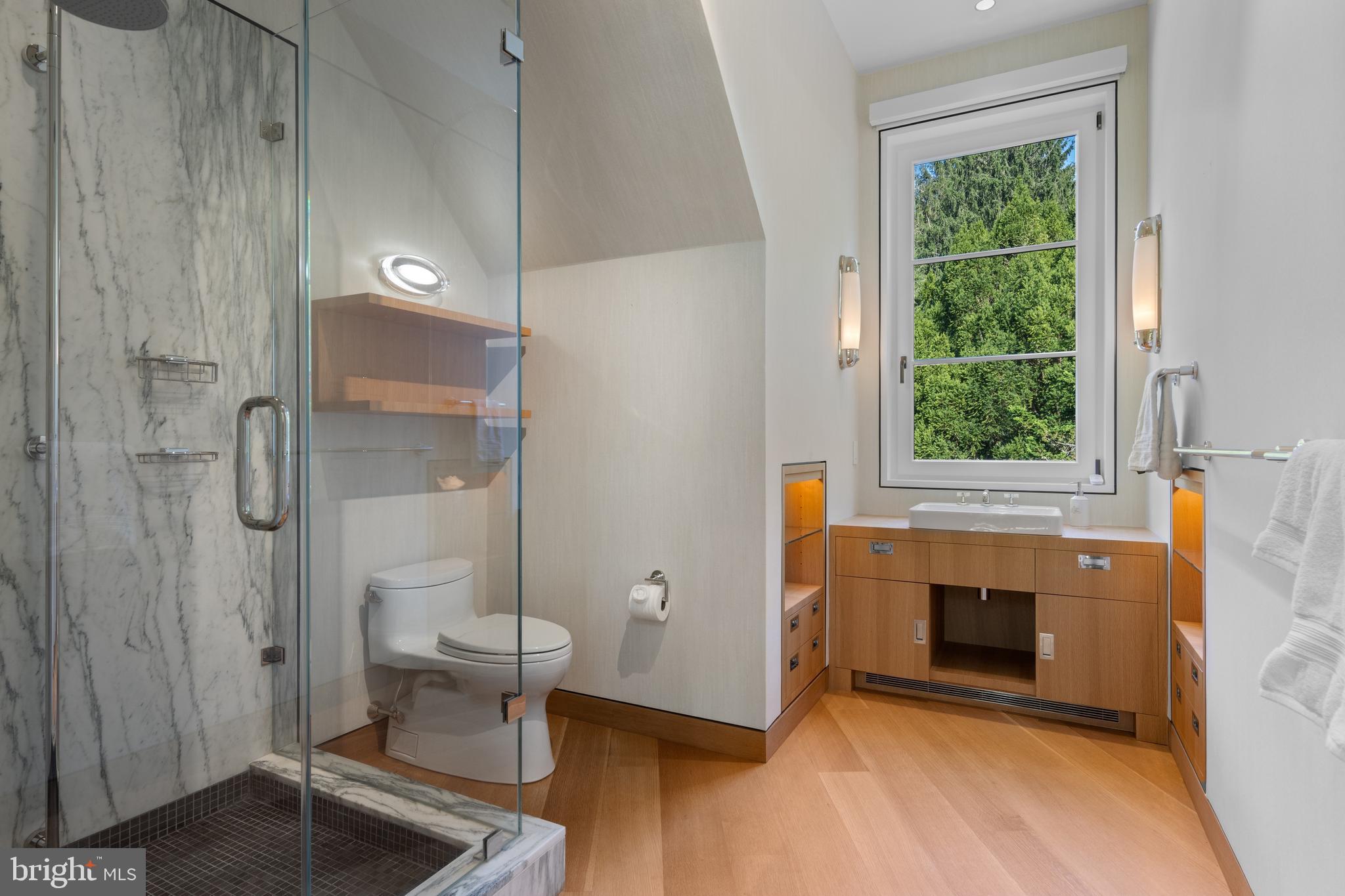 RAVENSCLIFF - Residential