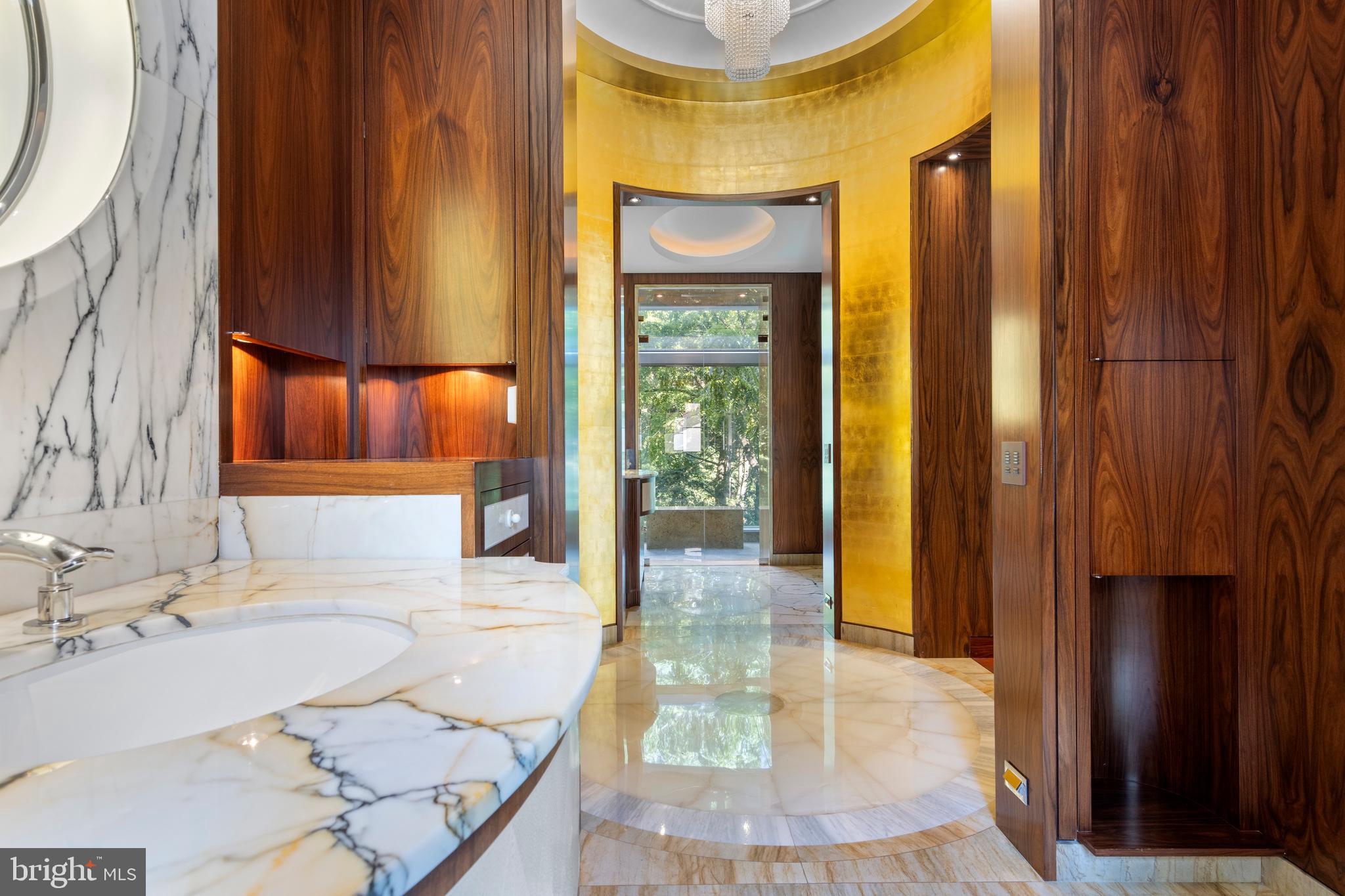 RAVENSCLIFF - Residential