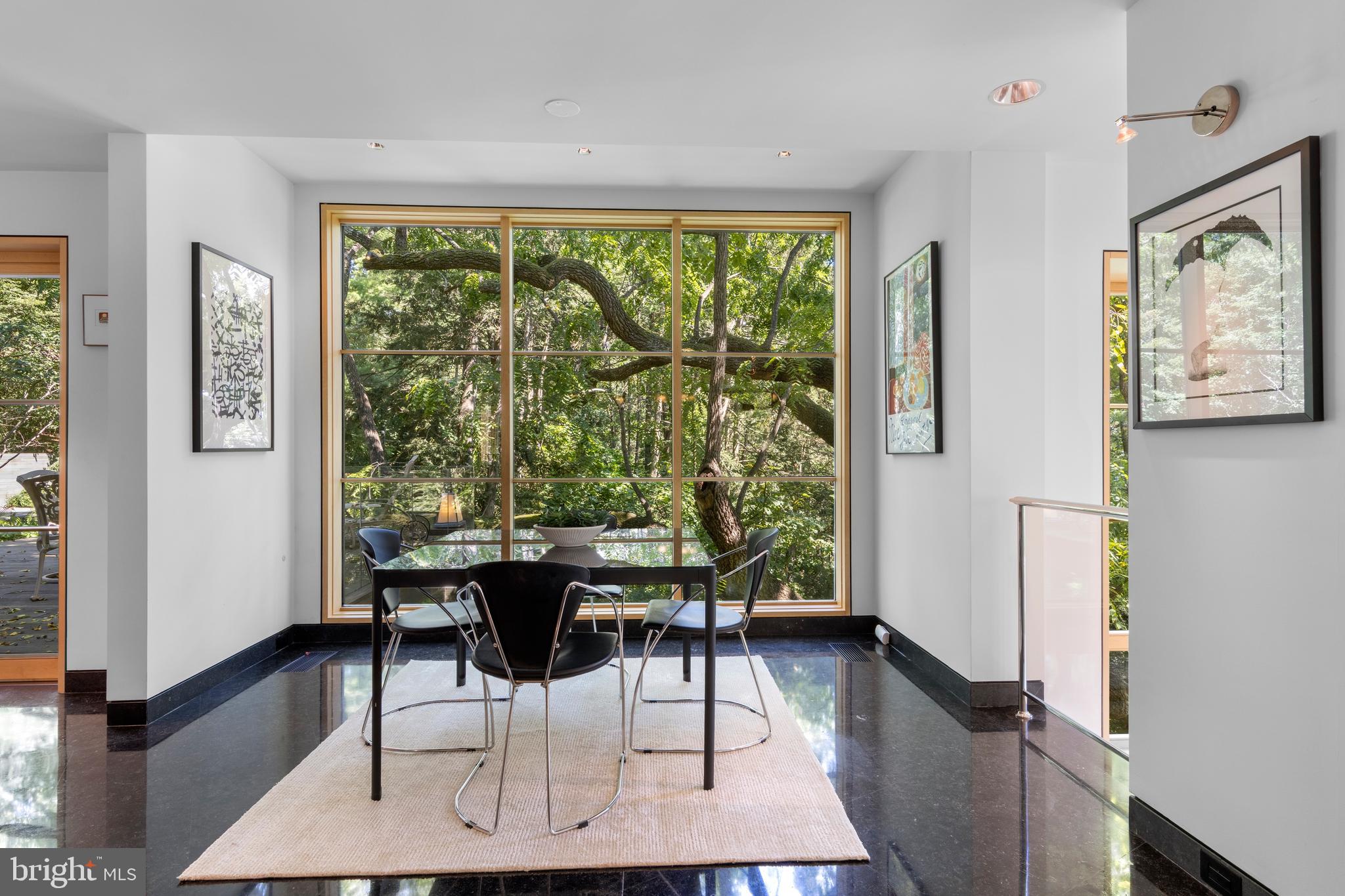 RAVENSCLIFF - Residential