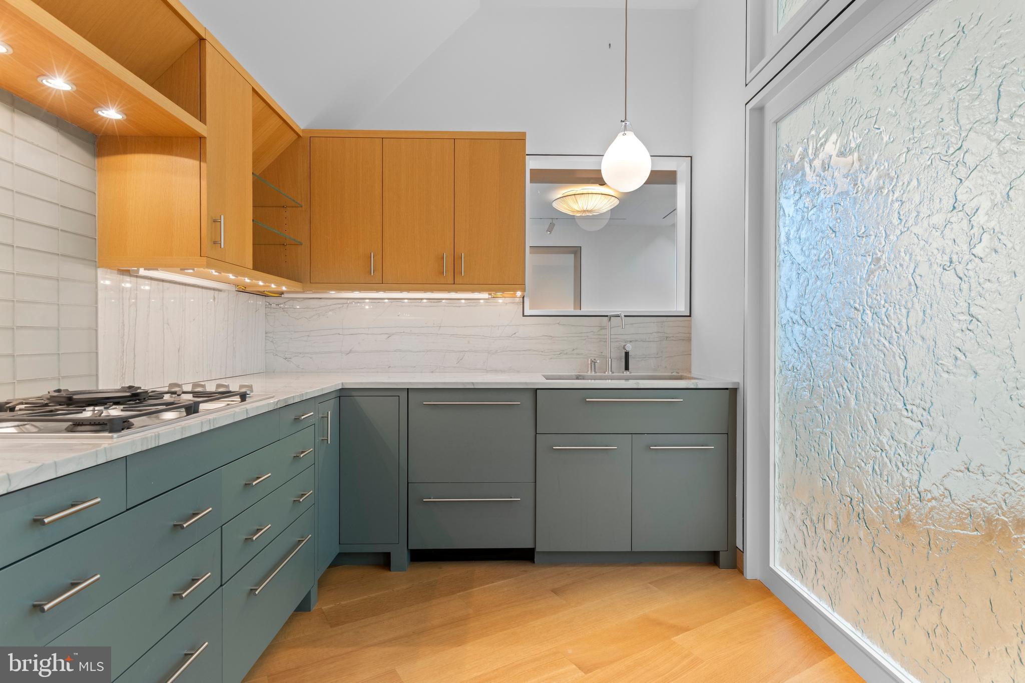 RAVENSCLIFF - Residential