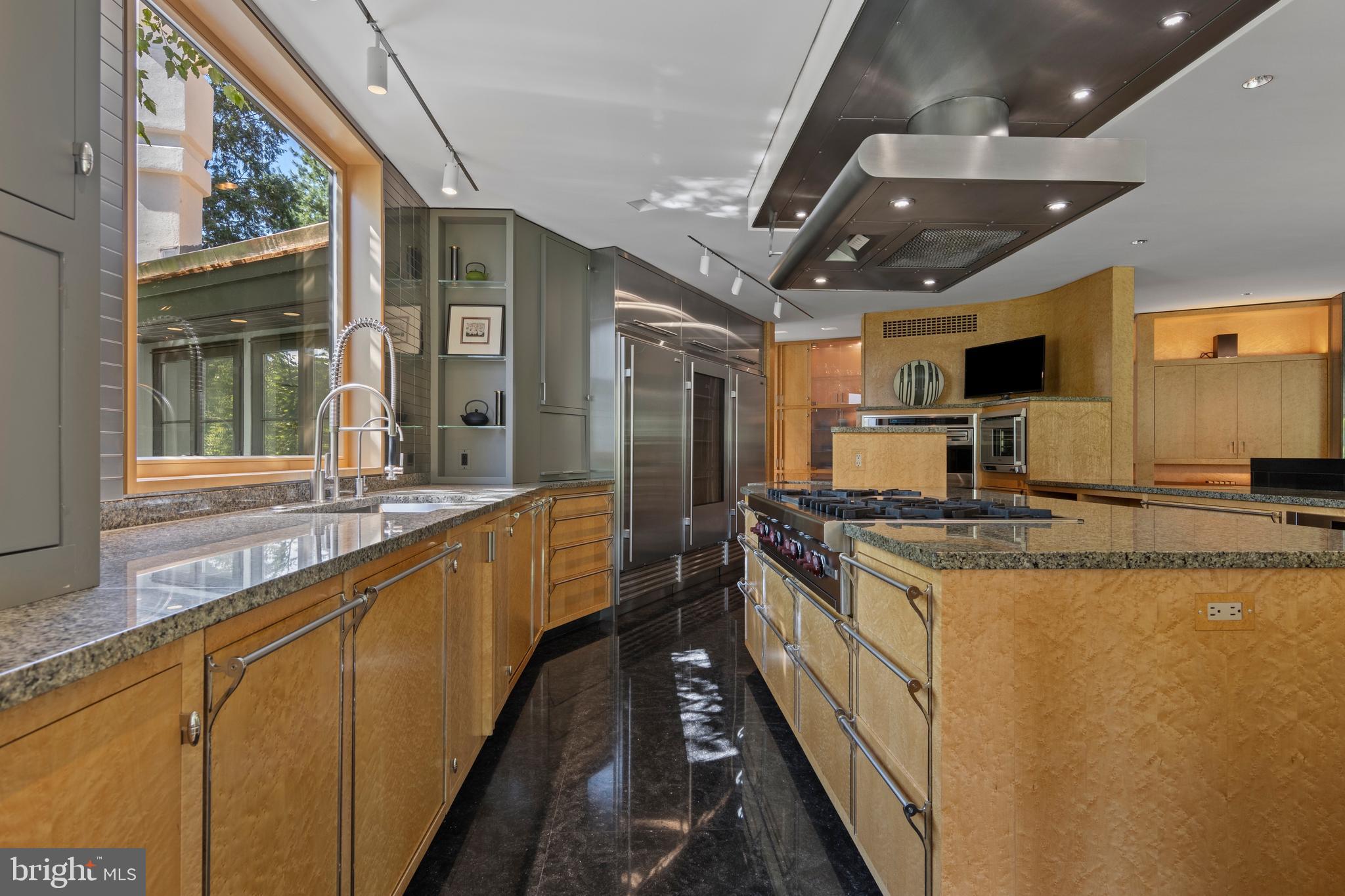 RAVENSCLIFF - Residential