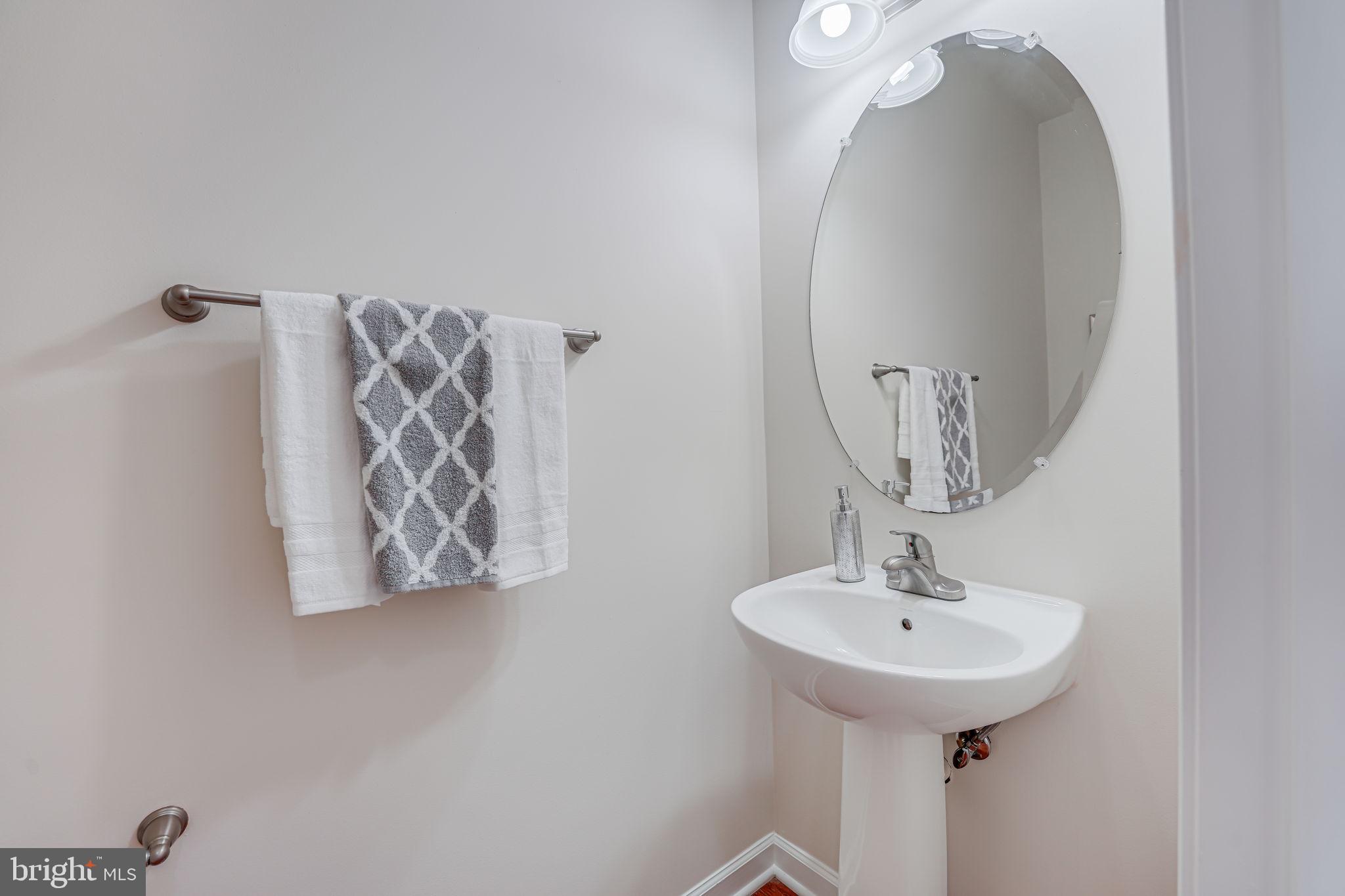 HILLS OF AQUIA - Residential