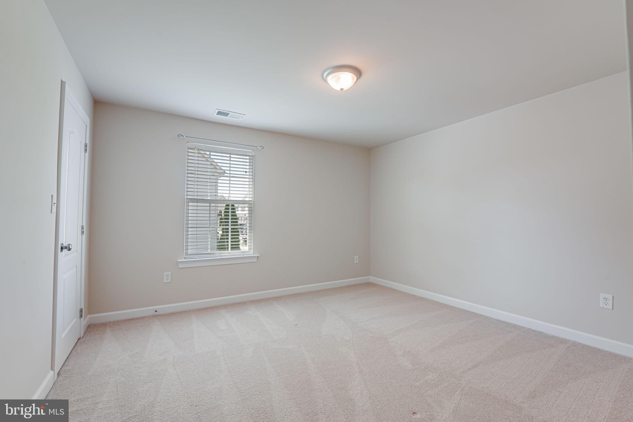 HILLS OF AQUIA - Residential