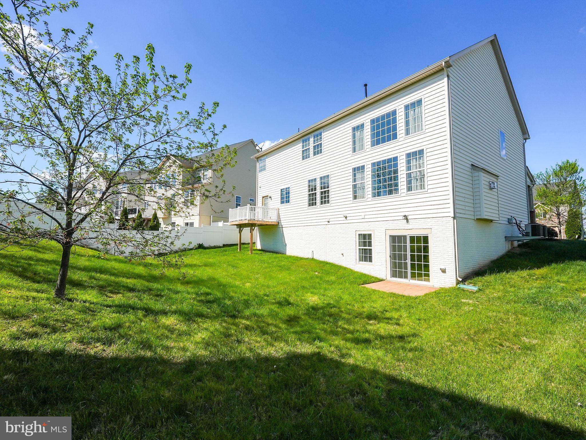 HILLS OF AQUIA - Residential