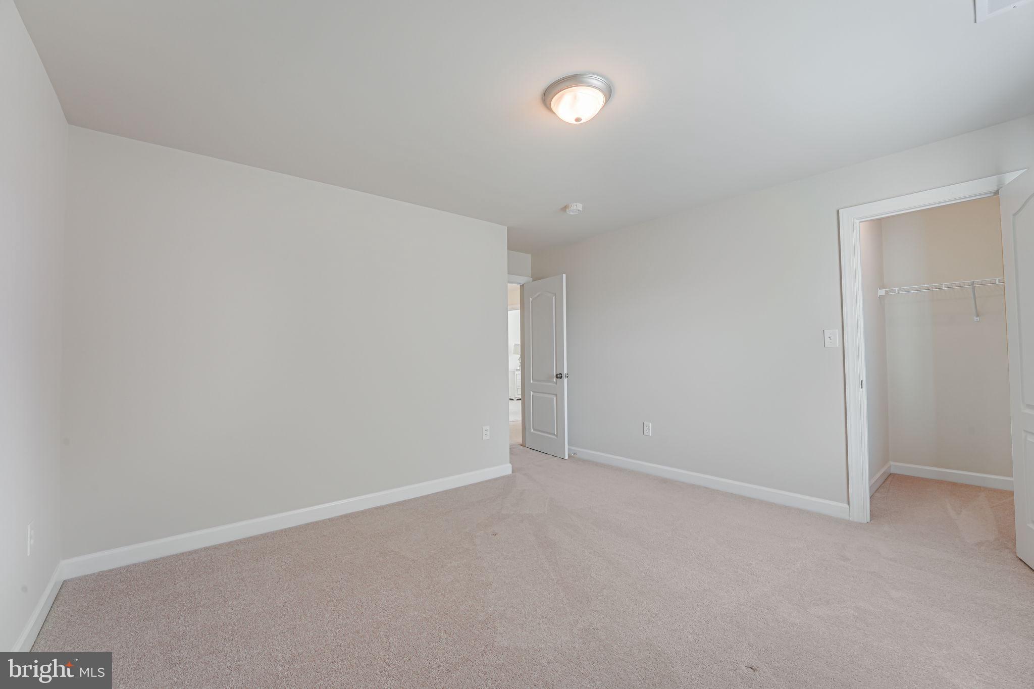 HILLS OF AQUIA - Residential