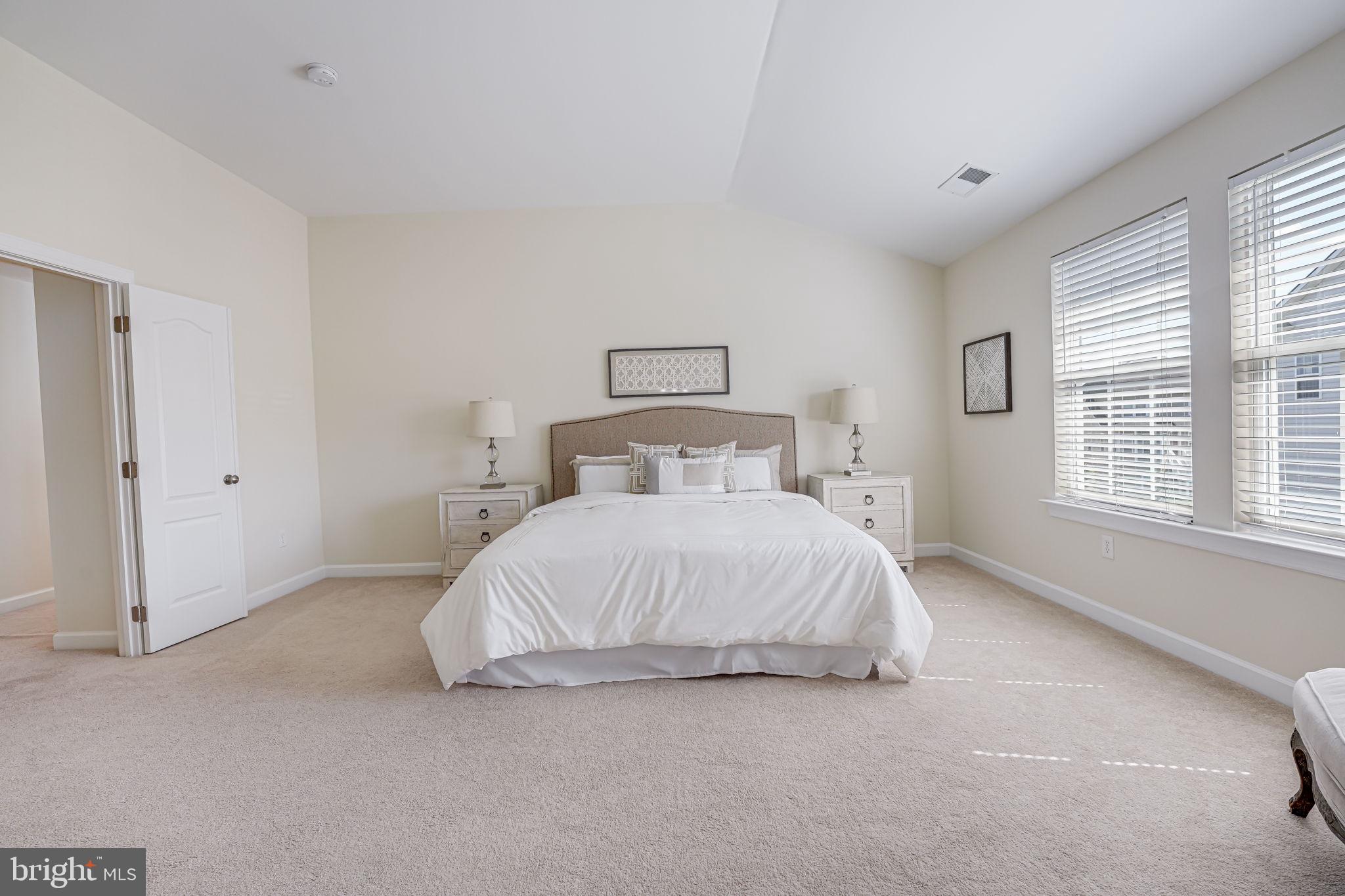 HILLS OF AQUIA - Residential