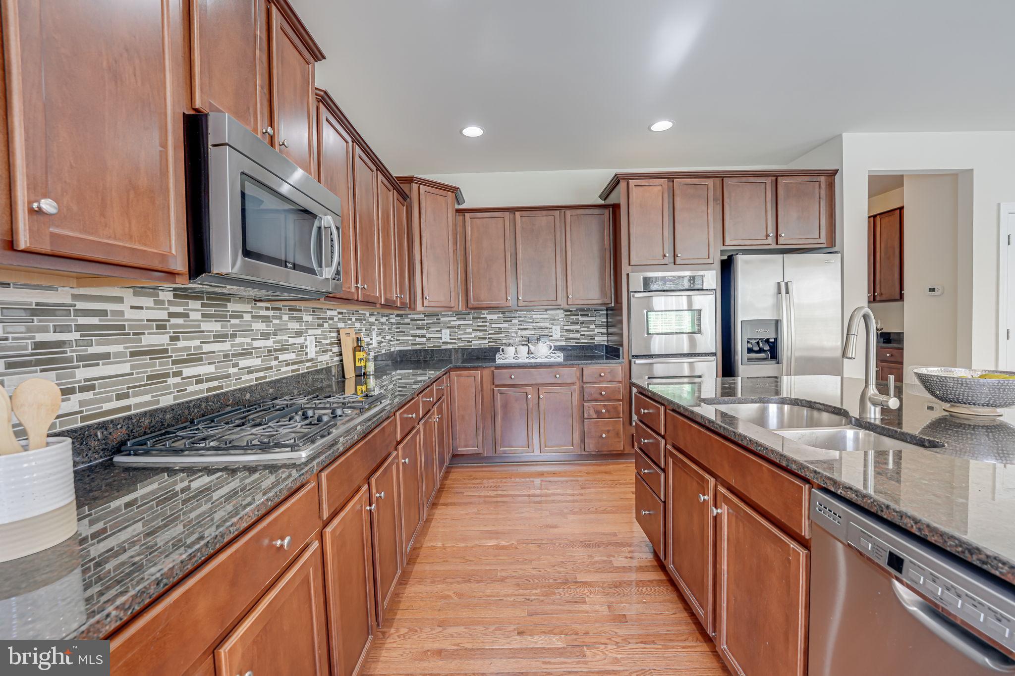 HILLS OF AQUIA - Residential