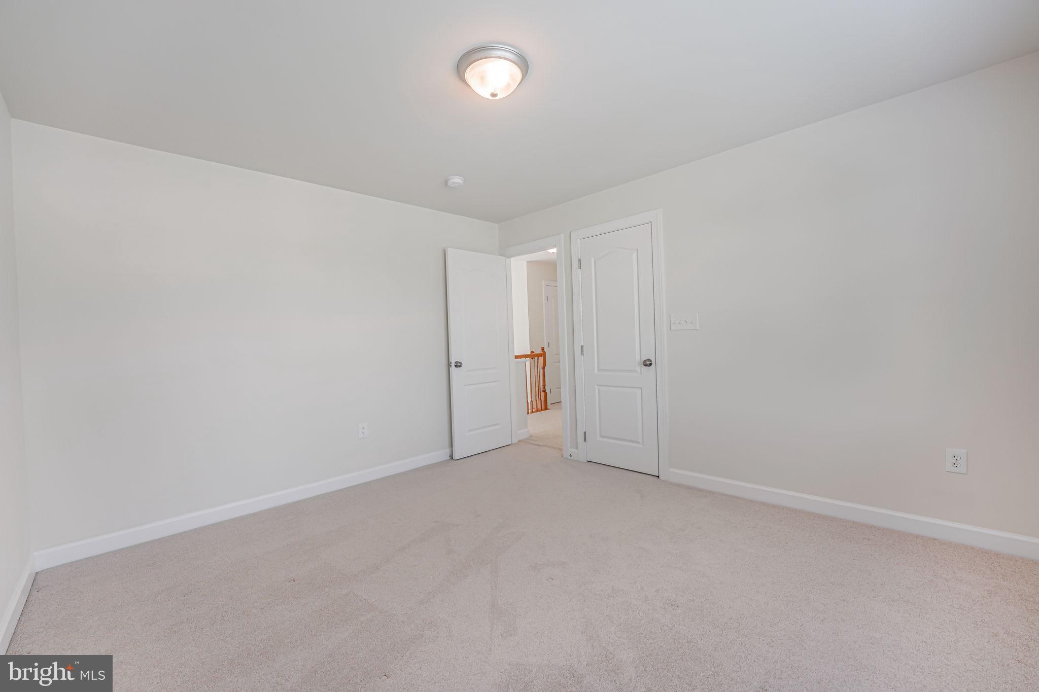 HILLS OF AQUIA - Residential