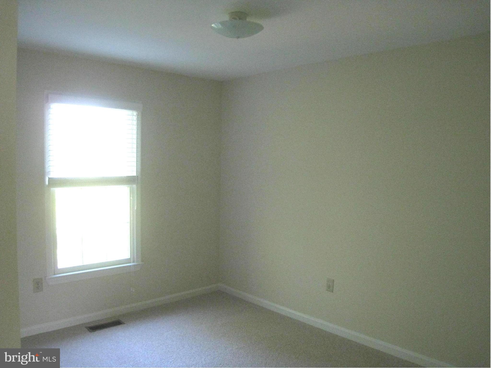 KINGSTOWNE - Residential Lease