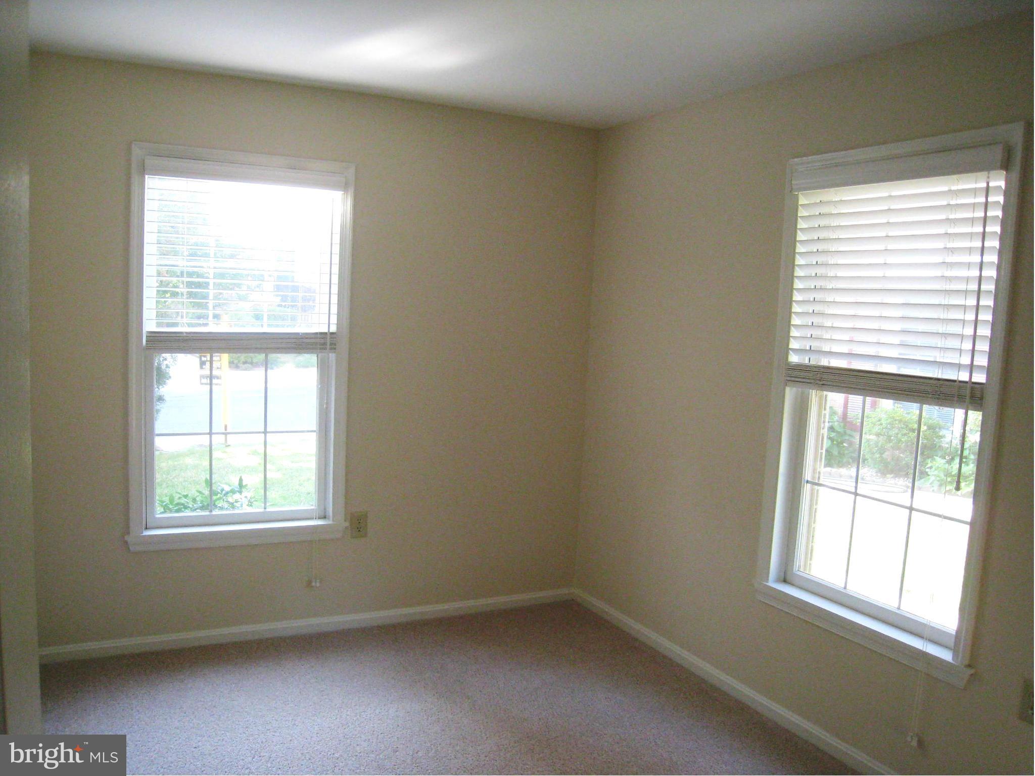 KINGSTOWNE - Residential Lease