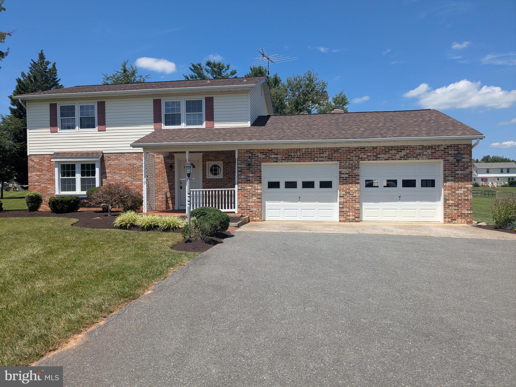 7464 FLAMEWOOD DRIVE